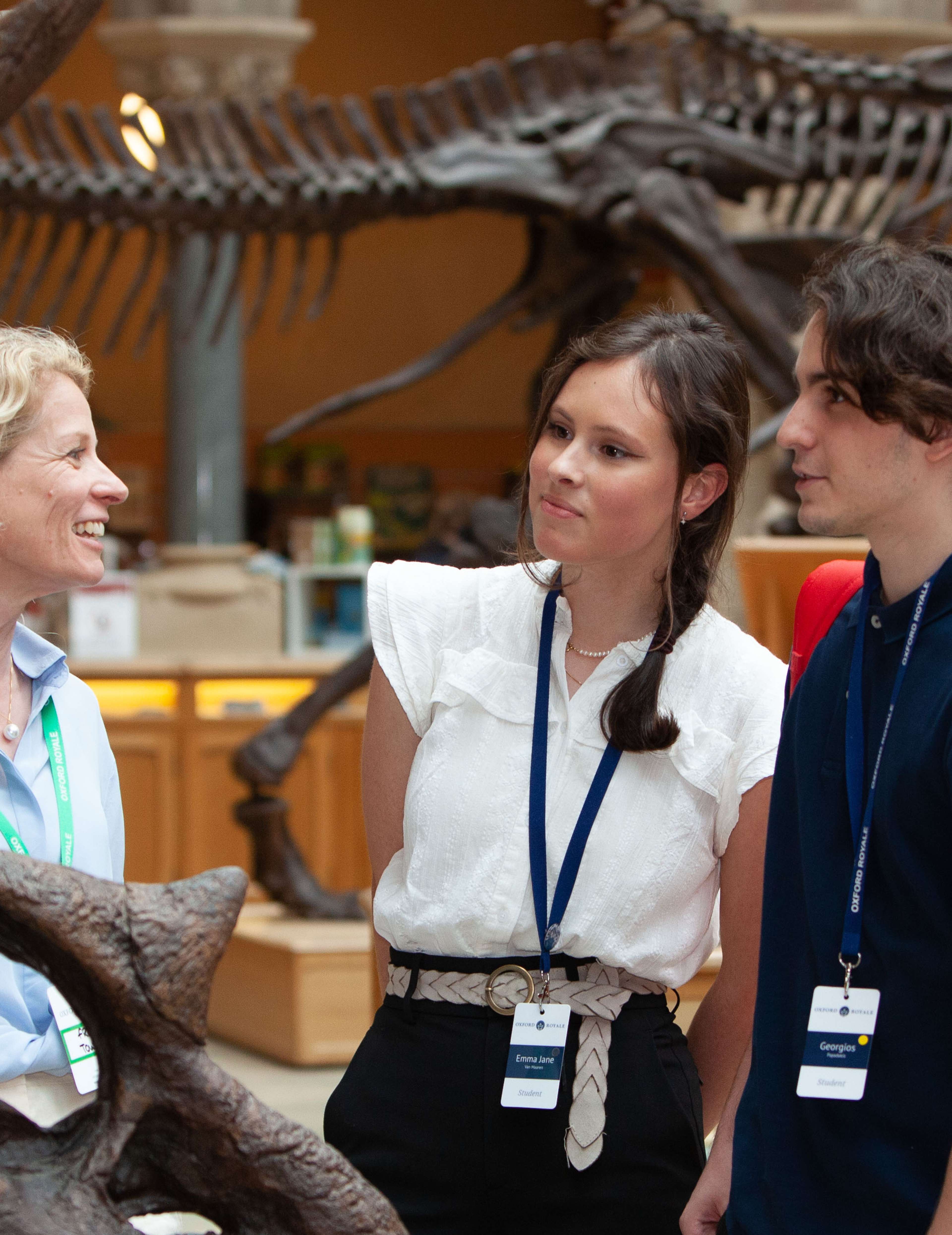 Oxford Royale History, Philosophy & Literature students in a lesson