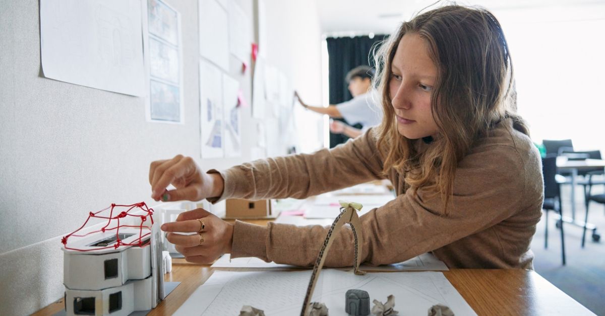 Oxford Royale students doing architecture model building