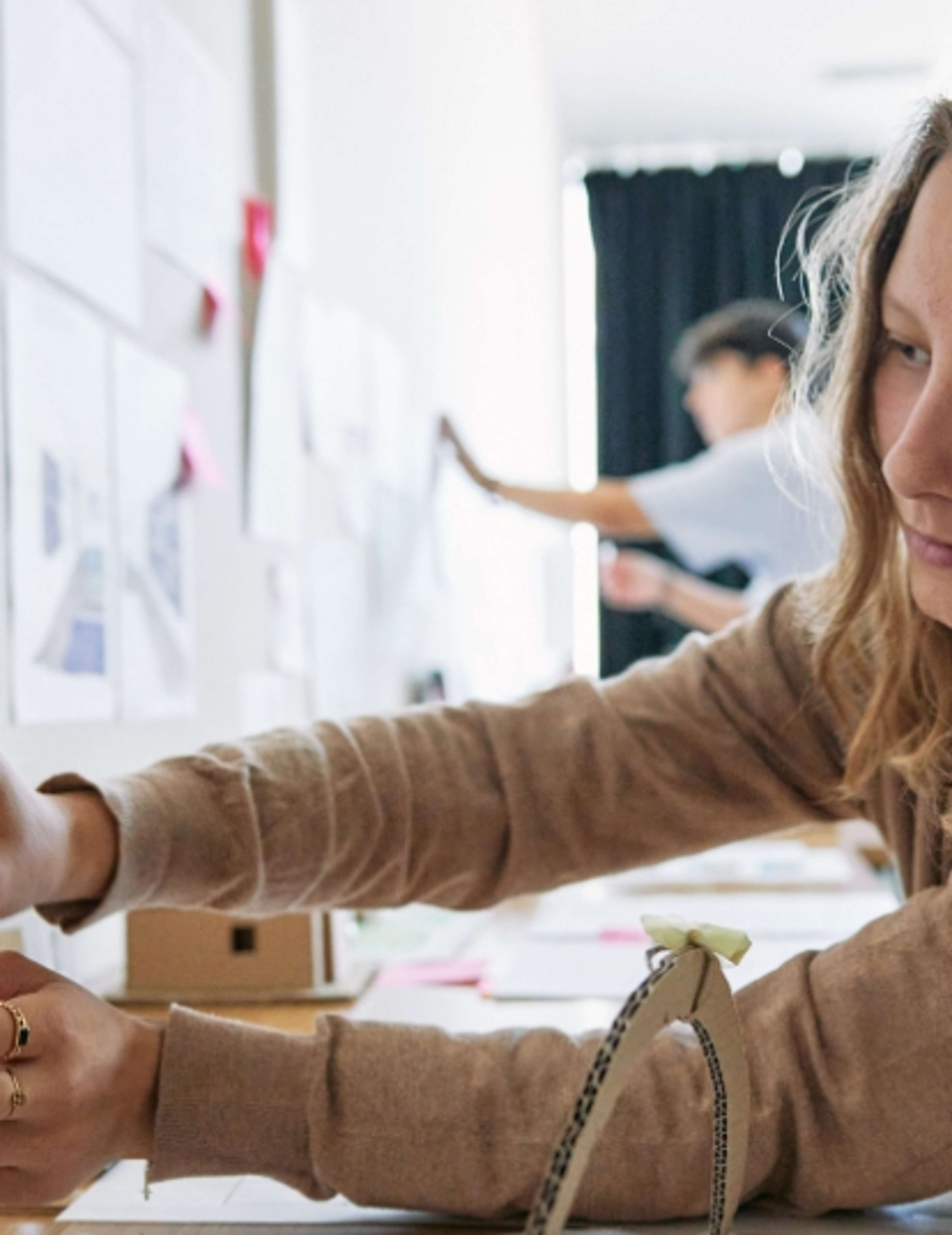 Oxford Royale students doing architecture model building