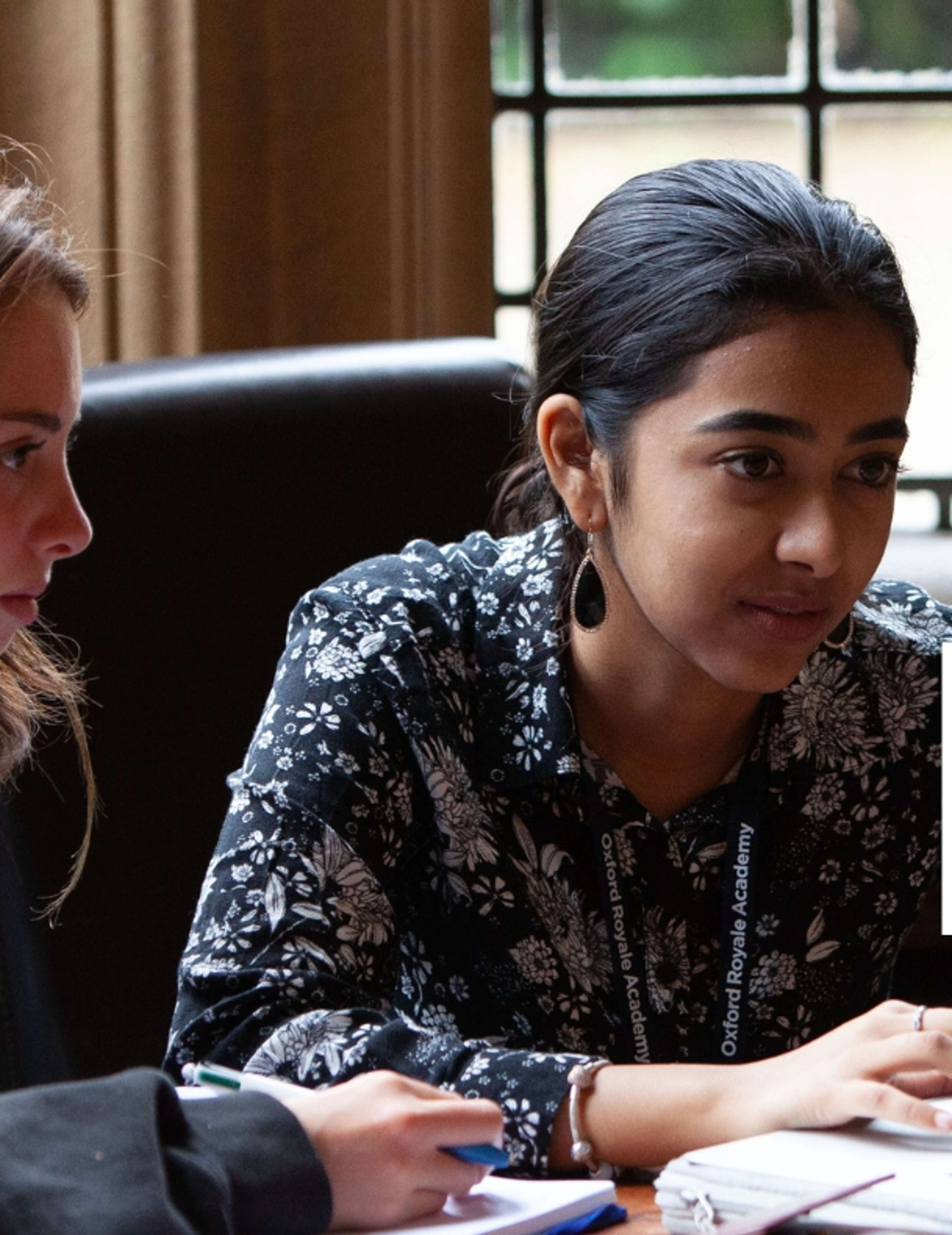 Oxford Royale students doing computer science projects