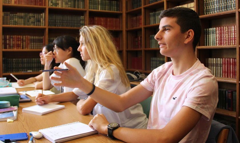 Oxford and Cambridge: 5 Differences and 5 Similarities