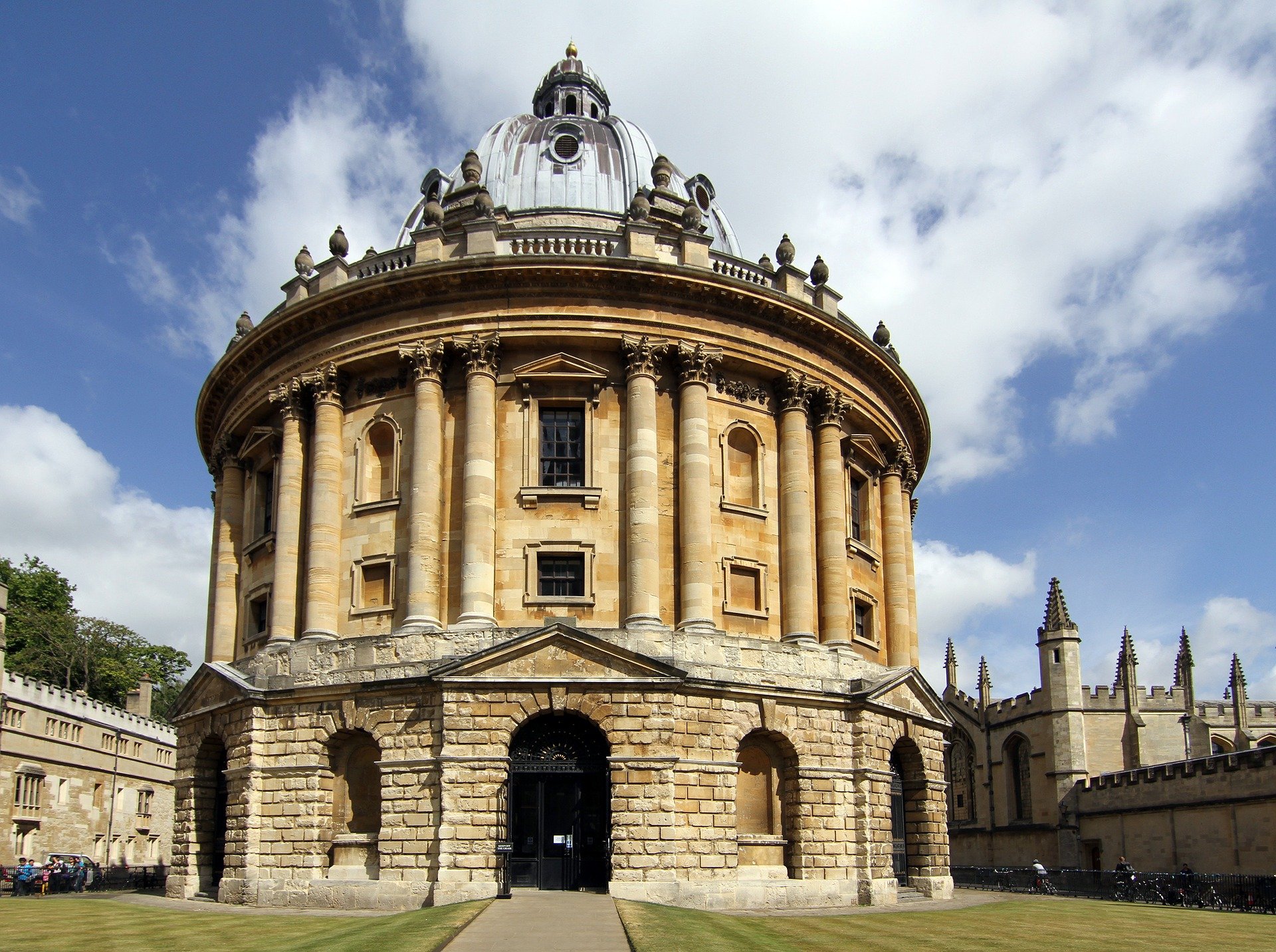 How Do I Apply for Oxford Summer Courses?