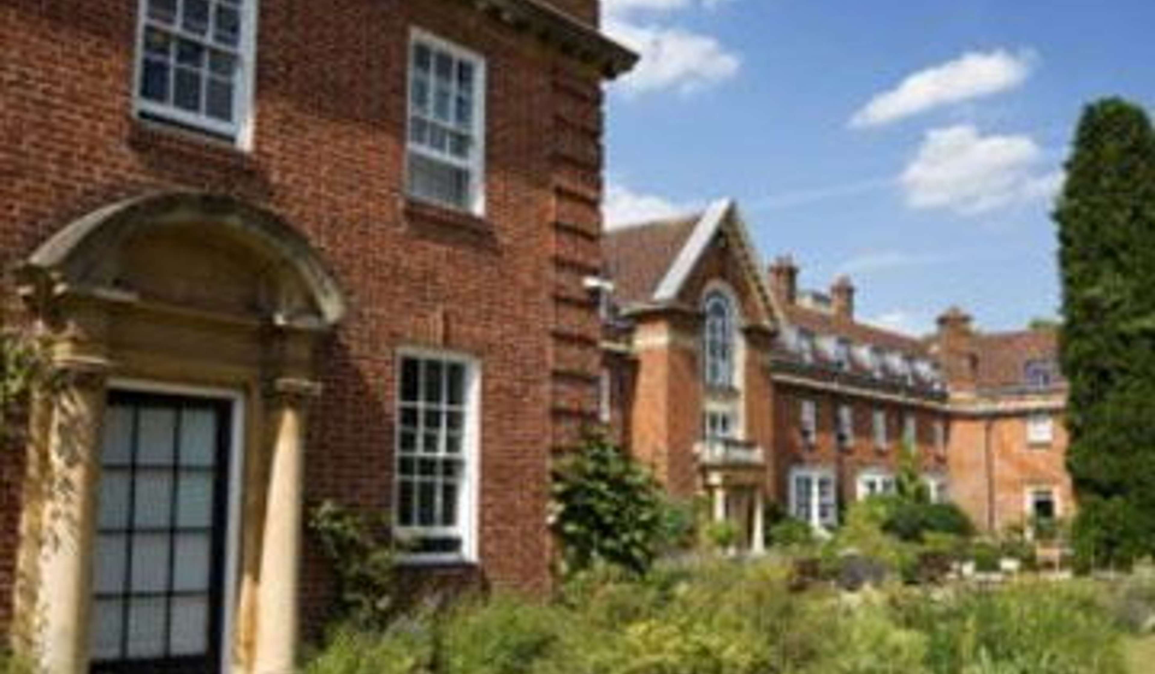 10 Prime Ministers Who Studied at Oxford