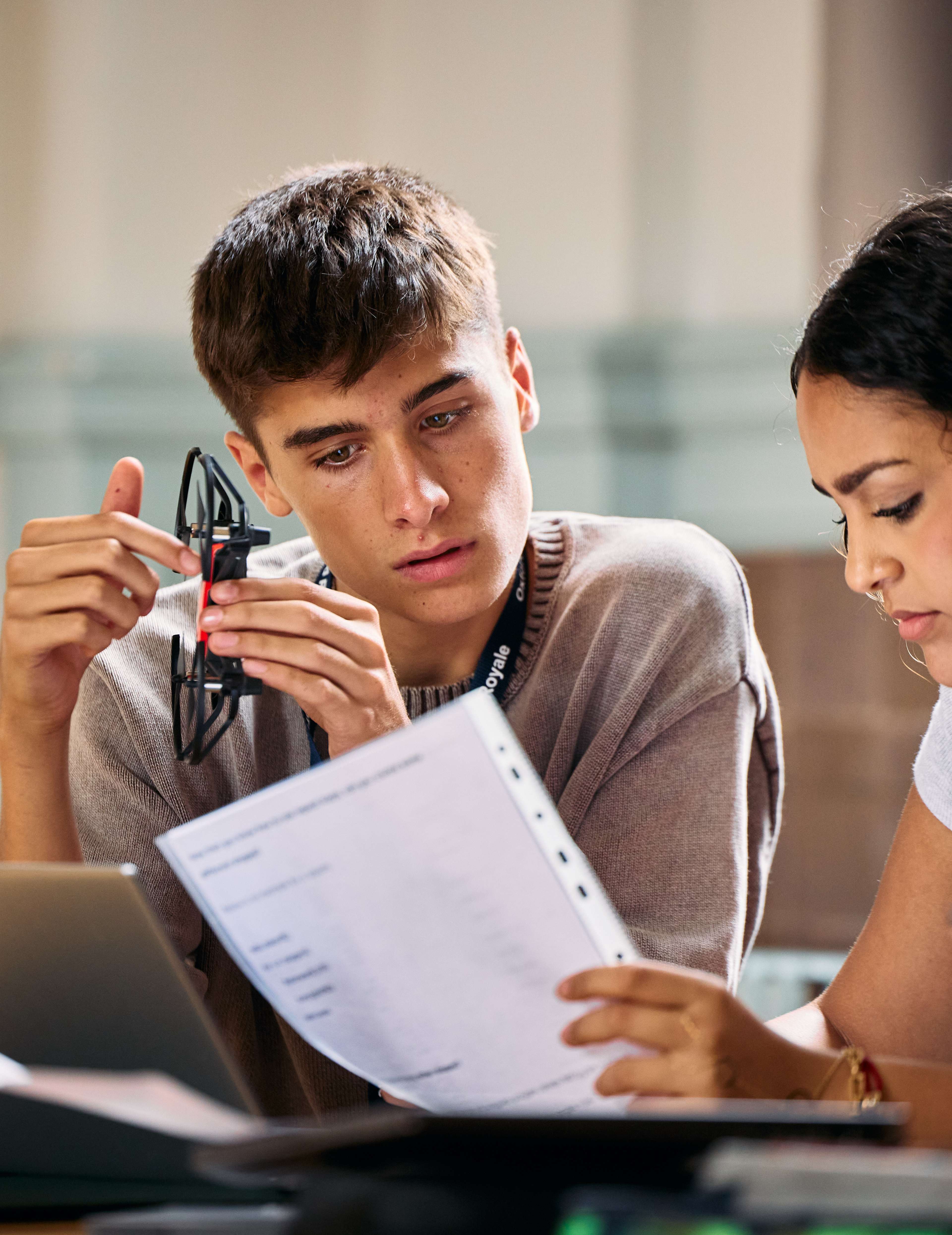Oxford Royale Engineering student in a lesson