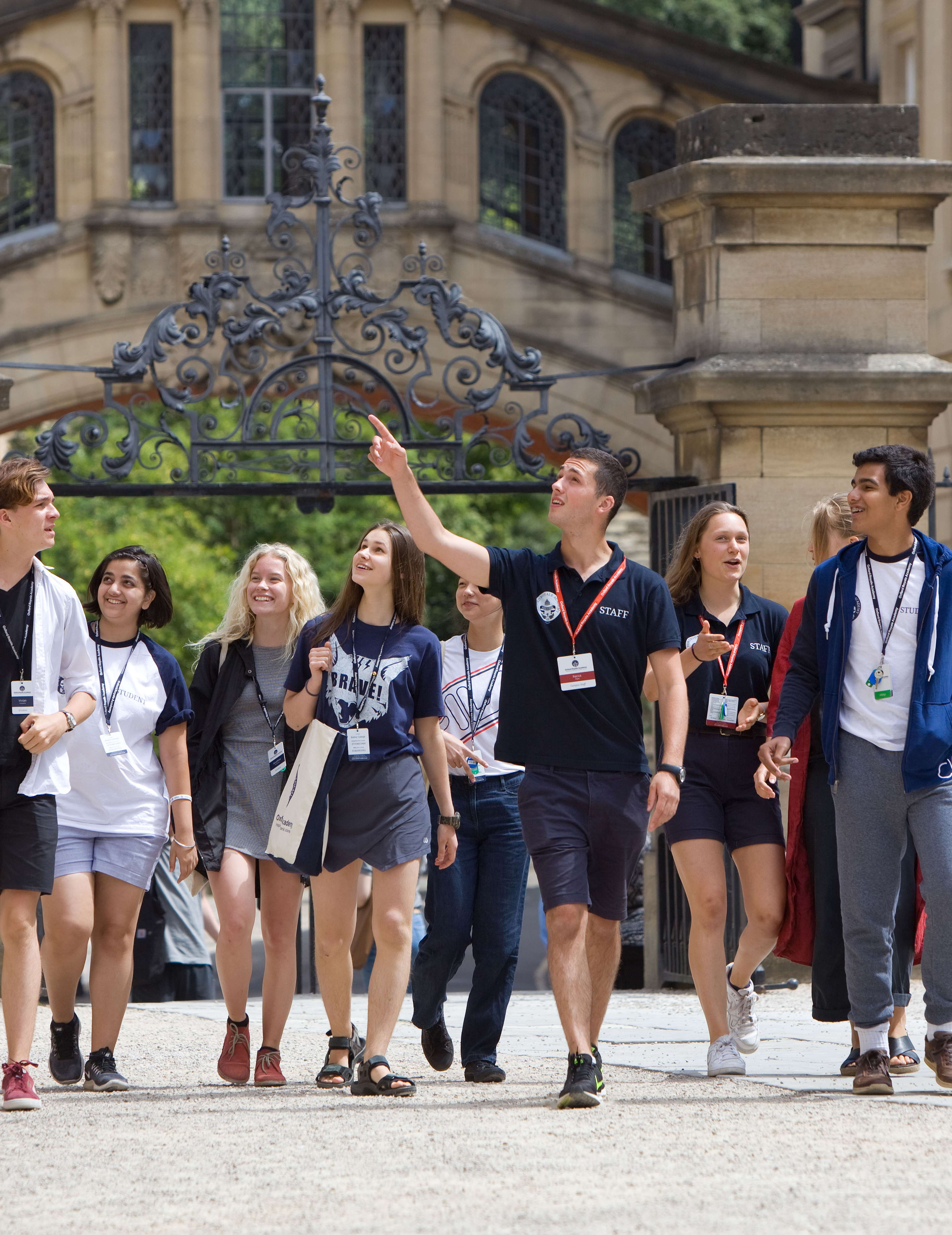 ORA Staff taking students on a walking tour in Oxford