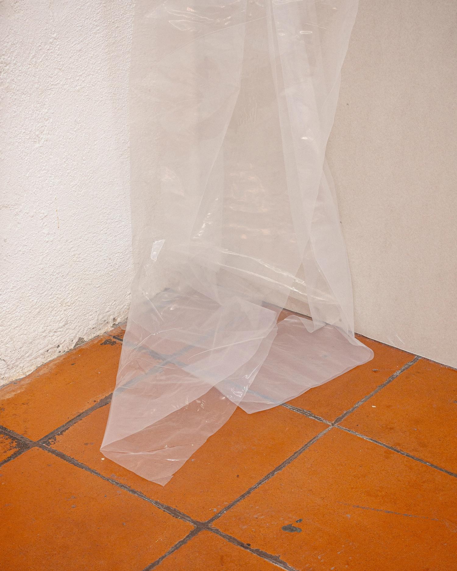 1-Pack – Multi-Purpose Clear Display Bag with Ribbon for Christmas & Special Occasions – Portable and Reusable Bubble Wrap to Ensure the Various Paintings Do Not Receive a Shock: On Rack