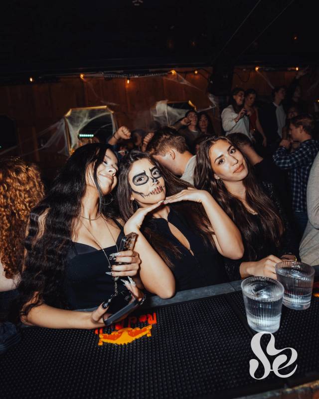Halloween 2026 på Excet, Lerums Gymnasium, Schillerska gymnasiet, Ingrid Segerstedts gymnasium, Aranäsgymnasiet, Nösnäsgymnasiet, Öckerö gymnasieskola, Alströmergymnasiet, Göteborgsregionens Tekniska Gymnasium GTG, NTI Gymnasiet Kronhus, LBS Mediegymnasiet, Uddevalla Gymnasieskola Agneberg, Uddevalla Gymnasieskola Östrabo, Uddevalla Gymnasieskola Sinclair, bild 11 av 51