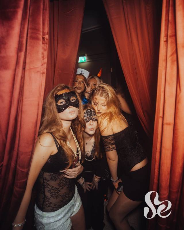 Halloween 2026 på Excet, Lerums Gymnasium, Schillerska gymnasiet, Ingrid Segerstedts gymnasium, Aranäsgymnasiet, Nösnäsgymnasiet, Öckerö gymnasieskola, Alströmergymnasiet, Göteborgsregionens Tekniska Gymnasium GTG, NTI Gymnasiet Kronhus, LBS Mediegymnasiet, Uddevalla Gymnasieskola Agneberg, Uddevalla Gymnasieskola Östrabo, Uddevalla Gymnasieskola Sinclair, bild 6 av 100