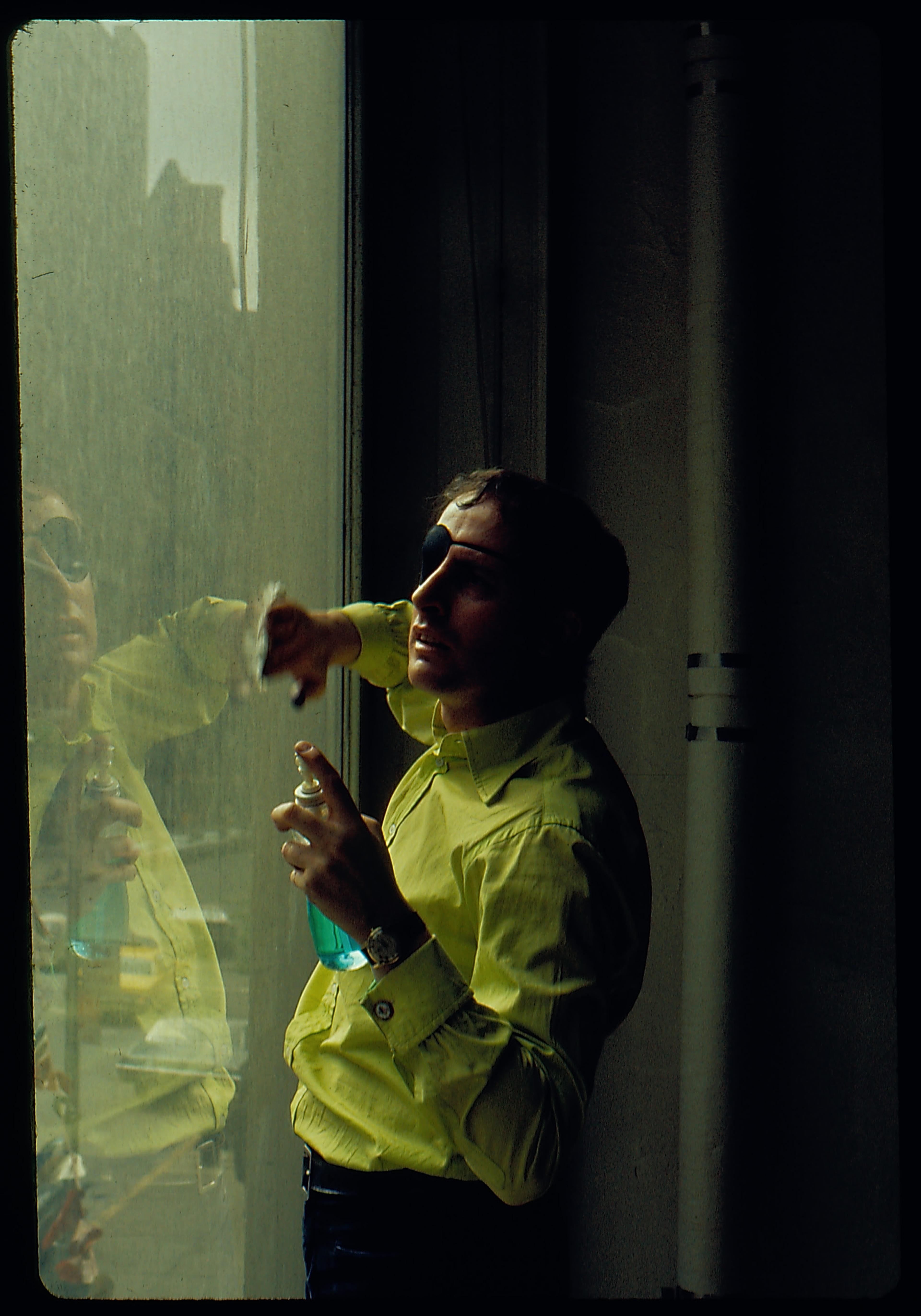 Billy Apple, Negative condition situation: cleaning: windowpane, April 1973, 35 colour slides, photography by David Troy. Courtesy of Billy Apple