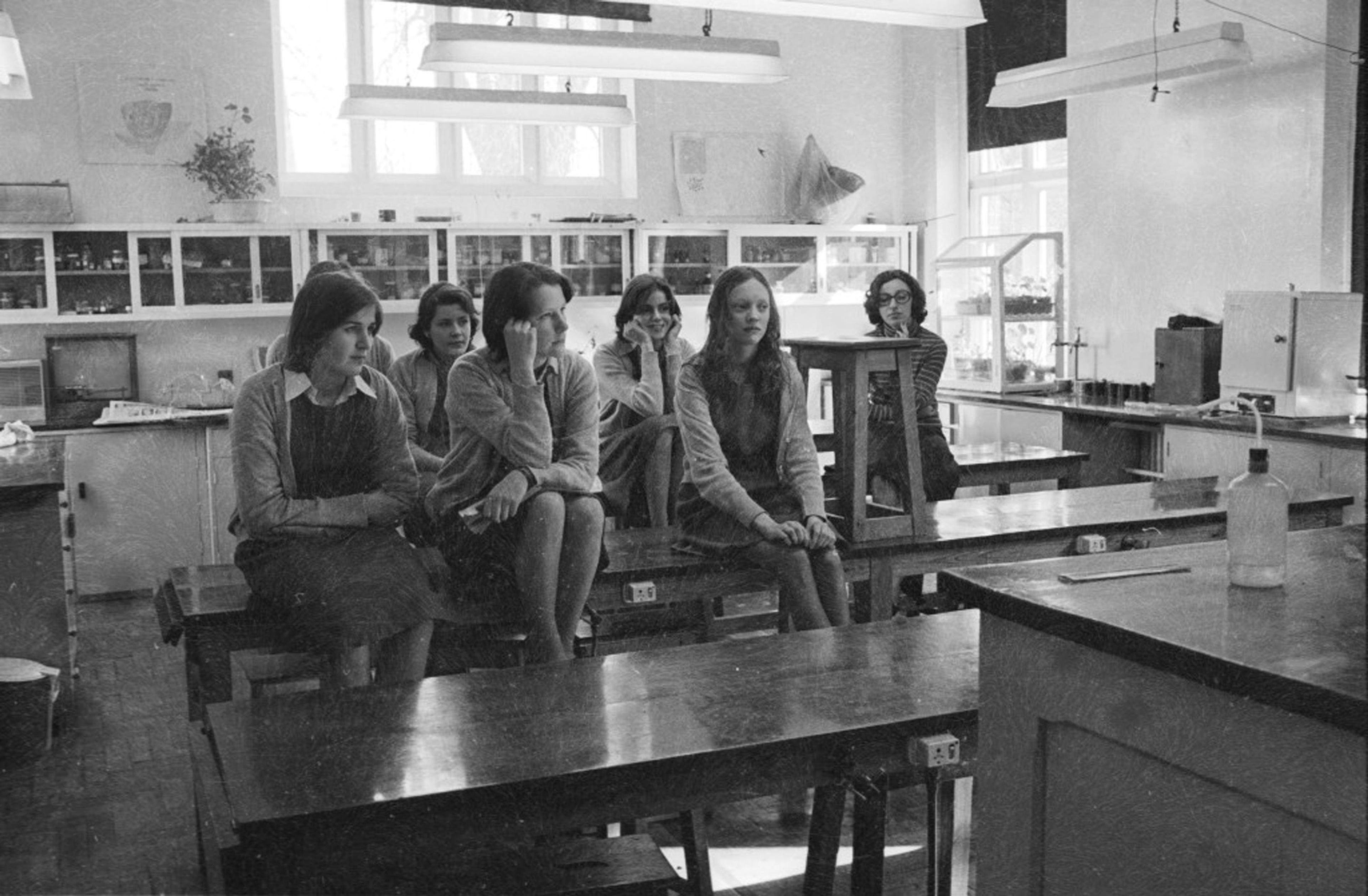 Darcy Lange, Studies of Teaching in Four Oxfordshire Schools, 1977, black-and-white photograph. Courtesy of the artist's estate