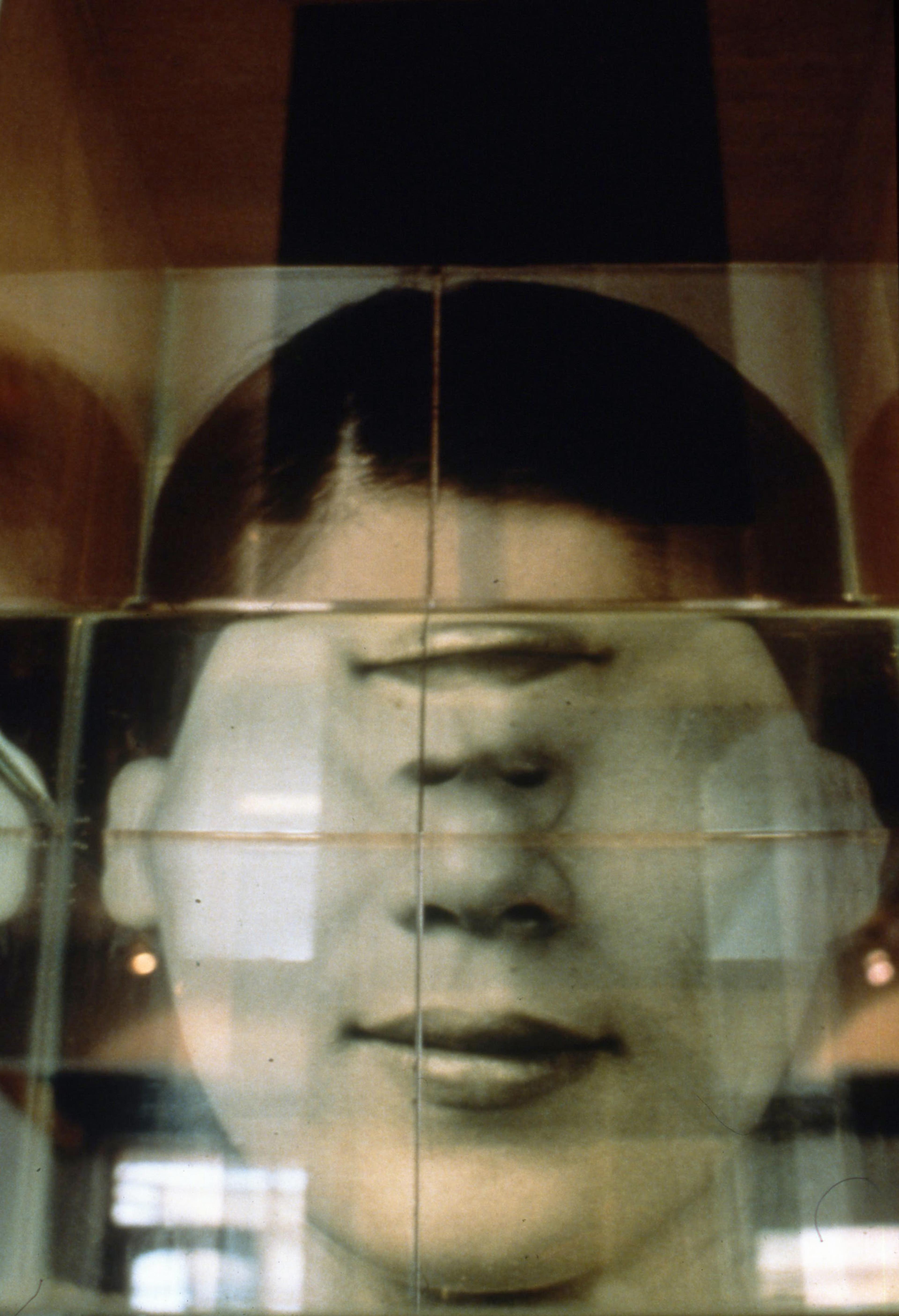 Chen Shun-Chu, Face from the Edge of the Ocean 2, 1999, colour photograph, 675 x 508mm. Courtesy of the artist
