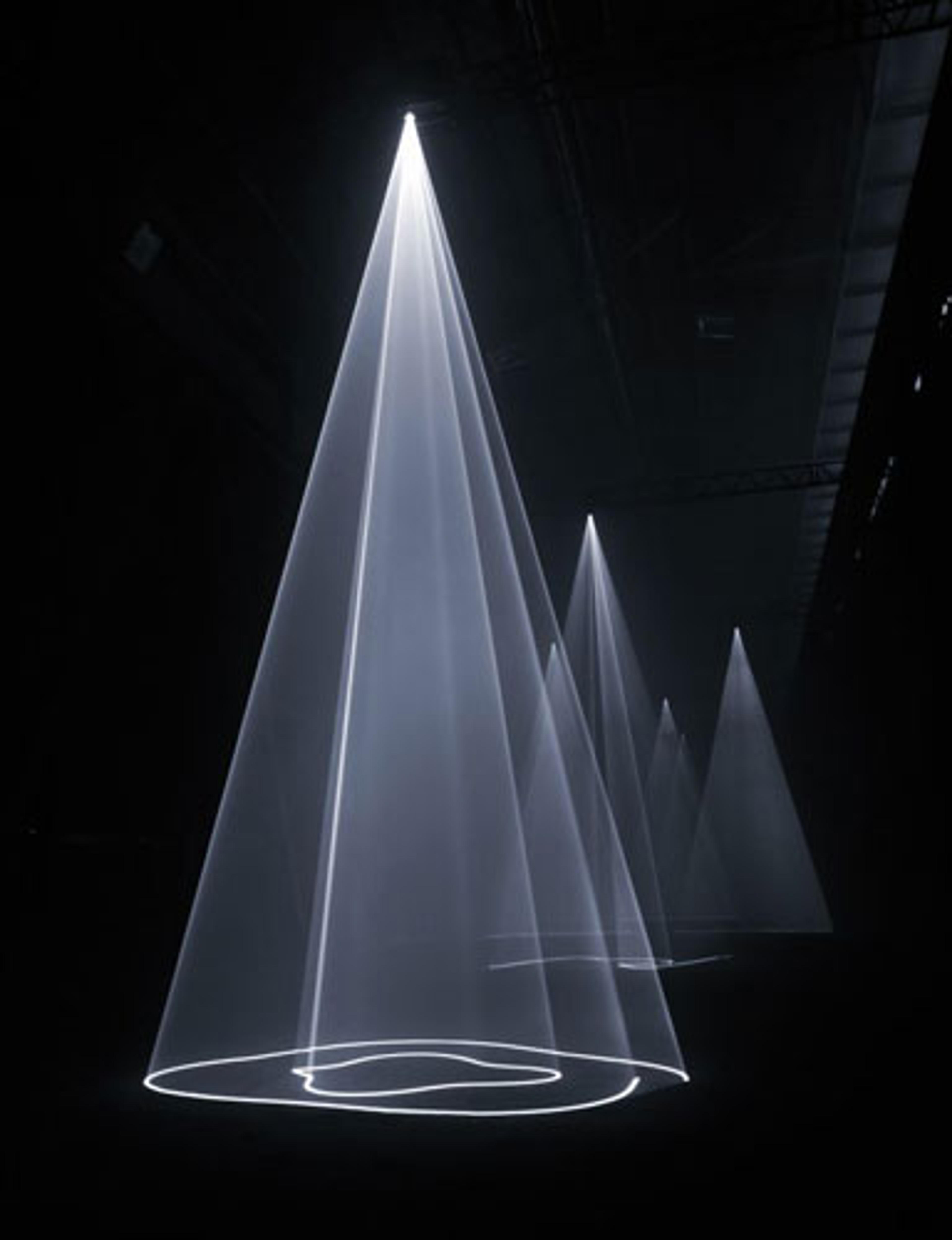 Anthony McCall, Installation view of Breath (The Vertical Works) at Hangar Bicocca, Milan, 2009 (Photograph: Giulio Buono). Courtesy of the artist and Sean Kelly Gallery, New York.