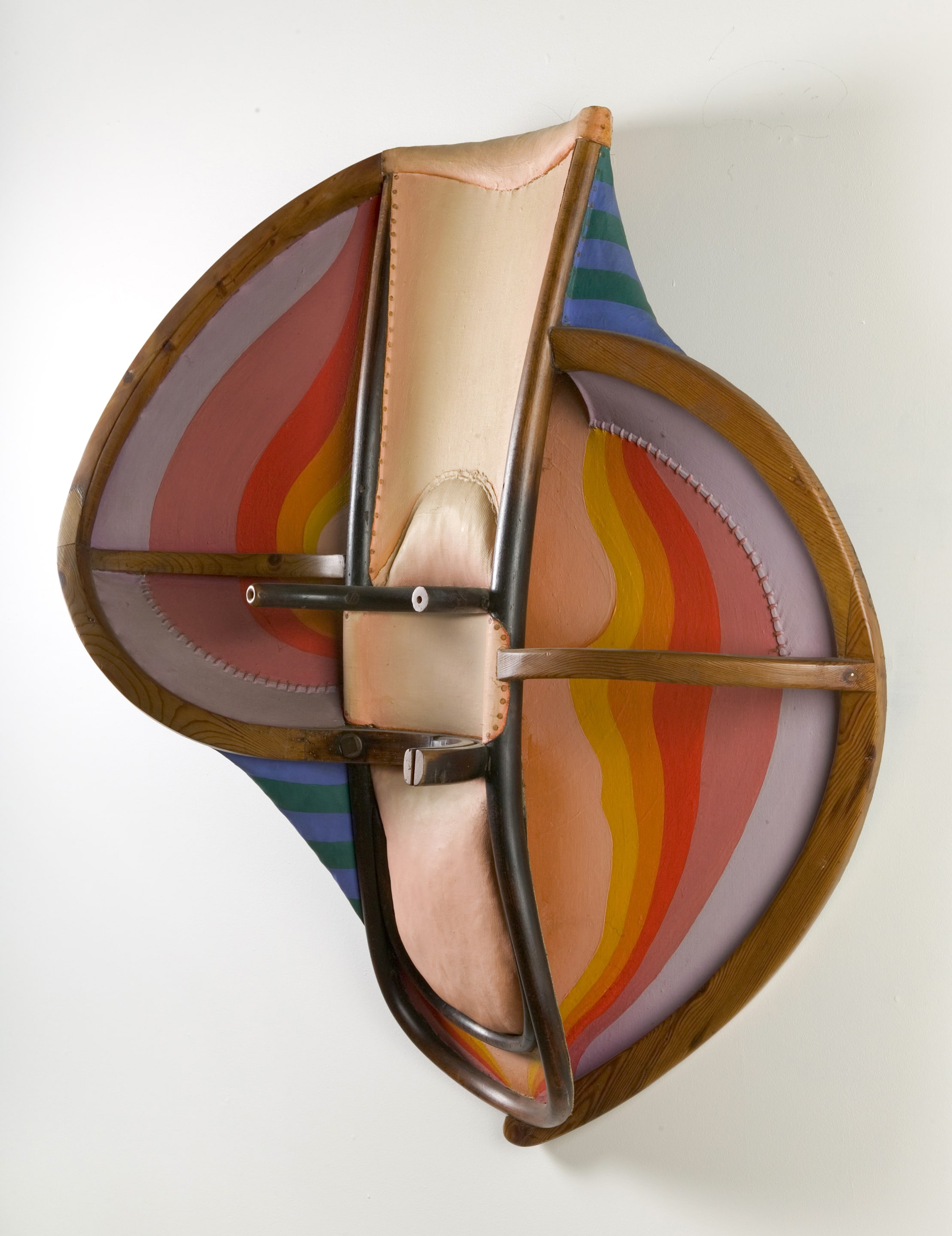 Edward Bullmore, Astroform 12, c.1974, mixed media, canvas, fibreglass construction, Collection of Tauranga Art Gallery Toi Tauranga, Gift of Jacqueline Anne Bullmore, on view in Acting Out at Adam Art Gallery Te Pātaka Toi