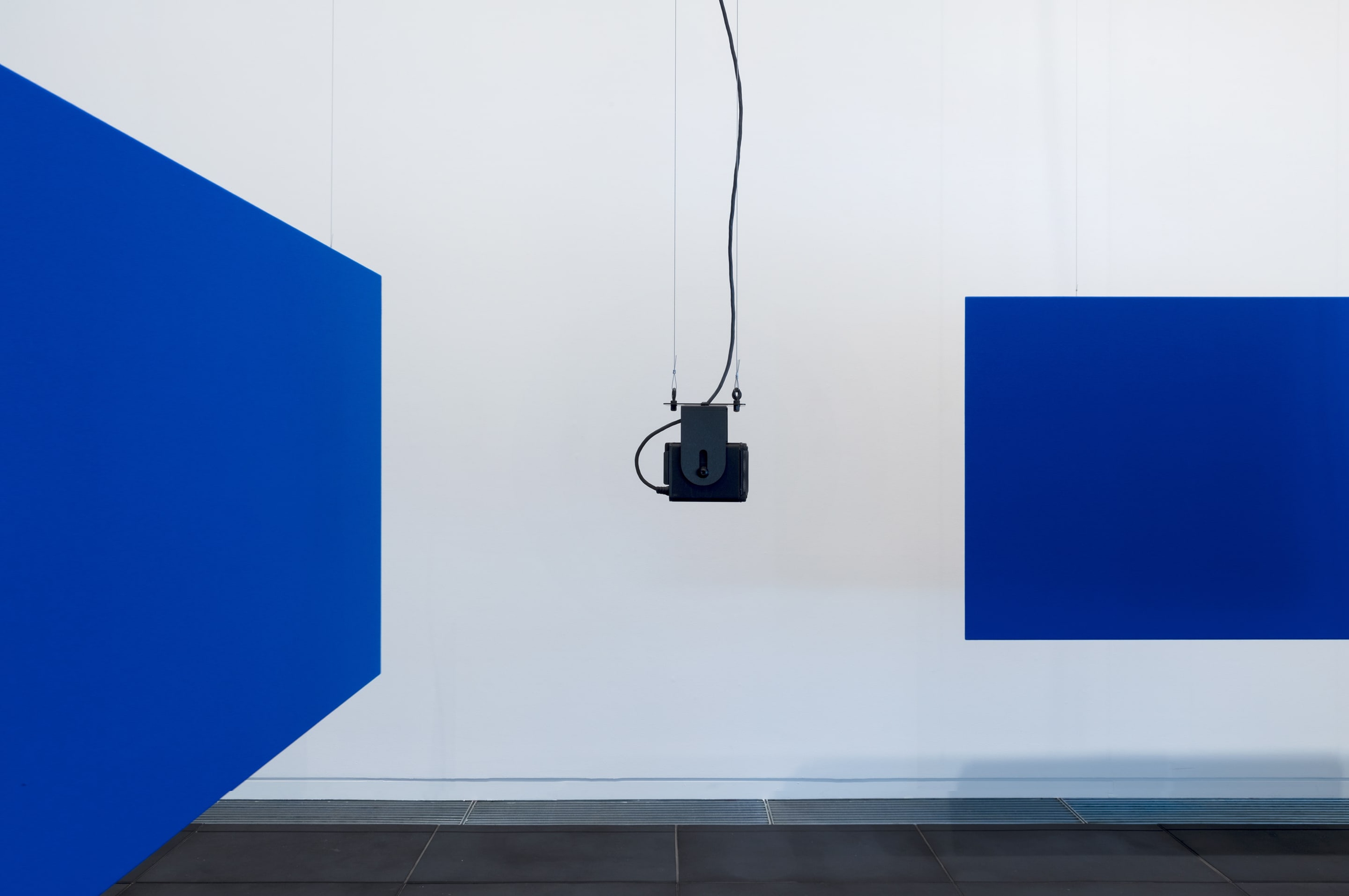 Florian Hecker, Formulation Chim 111 [hcross], 2017, 24 minutes, 20 seconds. Courtesy of the artist, Sadie Coles HQ, London and Galerie Neu, Berlin. Installation view, Passages: Luke Fowler, Florian Hecker, Susan Philipsz, curated by Stephen Cleland, Adam Art Gallery Te Pātaka Toi, Victoria University of Wellington, 2019. Photo: Shaun Waugh.