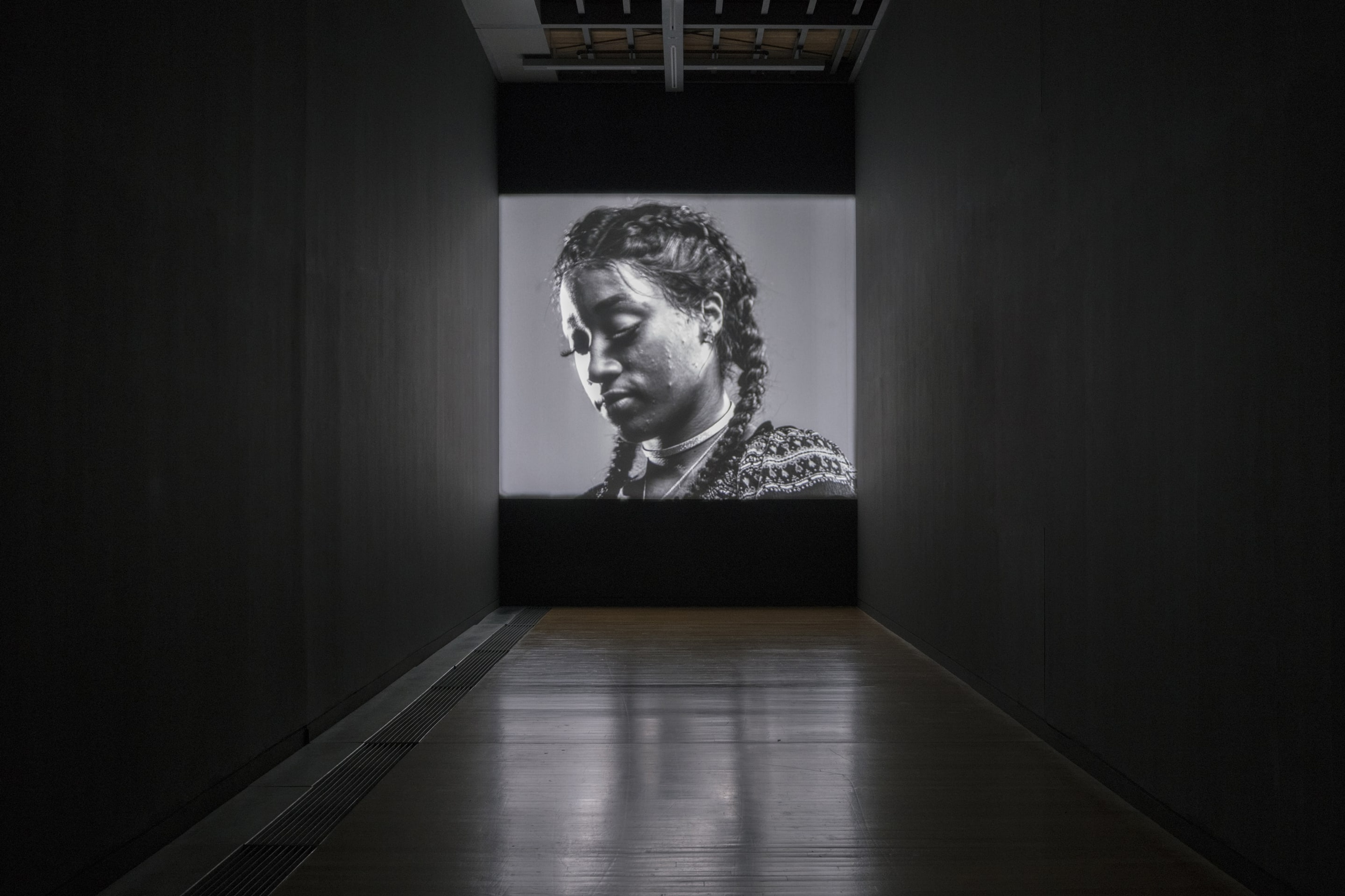 Luke Willis Thompson, Autoportrait, 2017, 35mm, b&w, silent. 9 minutes, 10 seconds @16 fps. Installation view at Adam Art Gallery Te Pātaka Toi, Victoria University of Wellington, 21 February – 15 April 2018