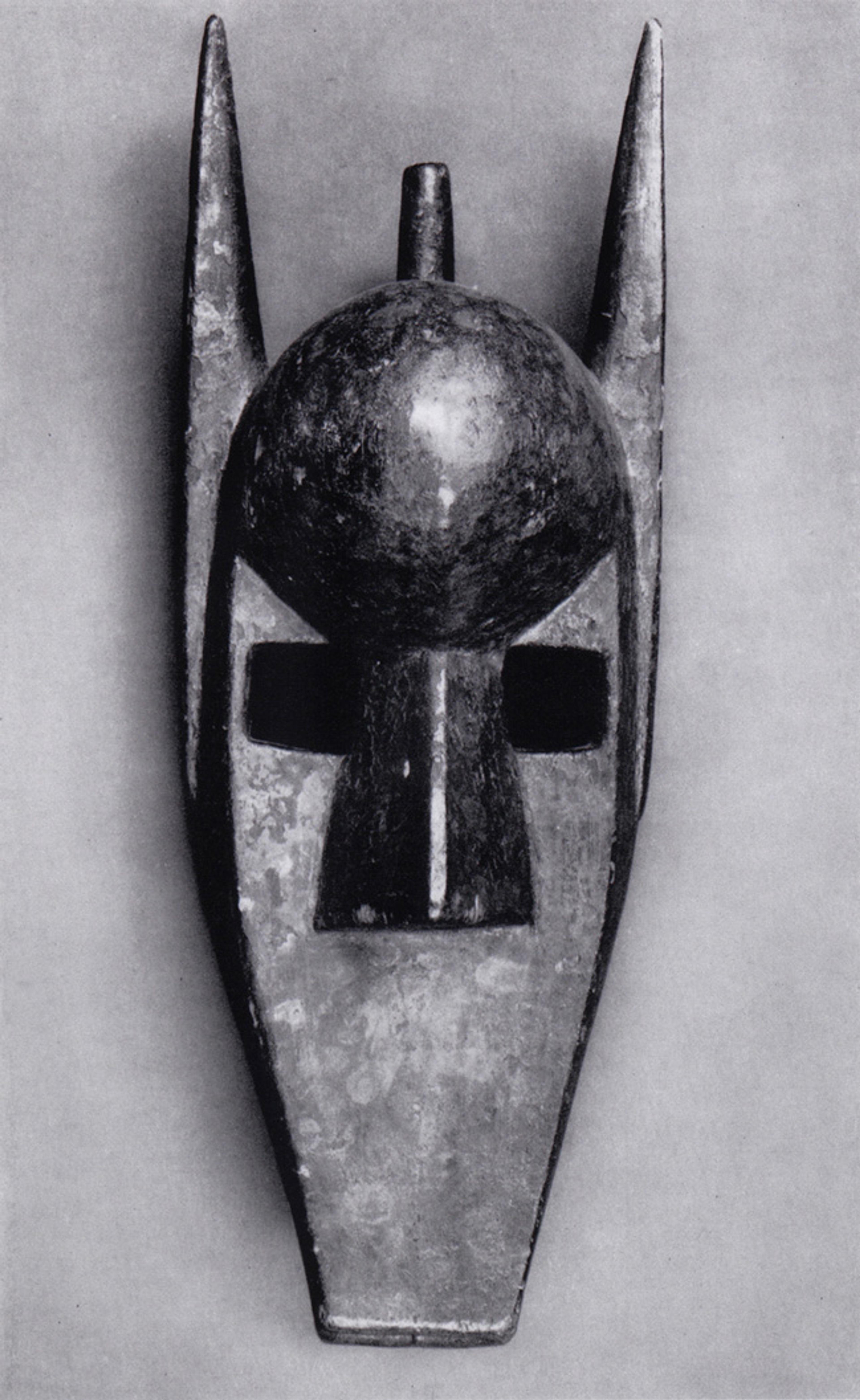 Sherrie Levine, African Masks After Walker Evans VI, 2014, 1 of 24 giclée inkjet prints, edition 9 of 12. Courtesy of the Artist, Simon Lee Gallery and the Walker Evans Archive, Metropolitan Museum of Art, New York