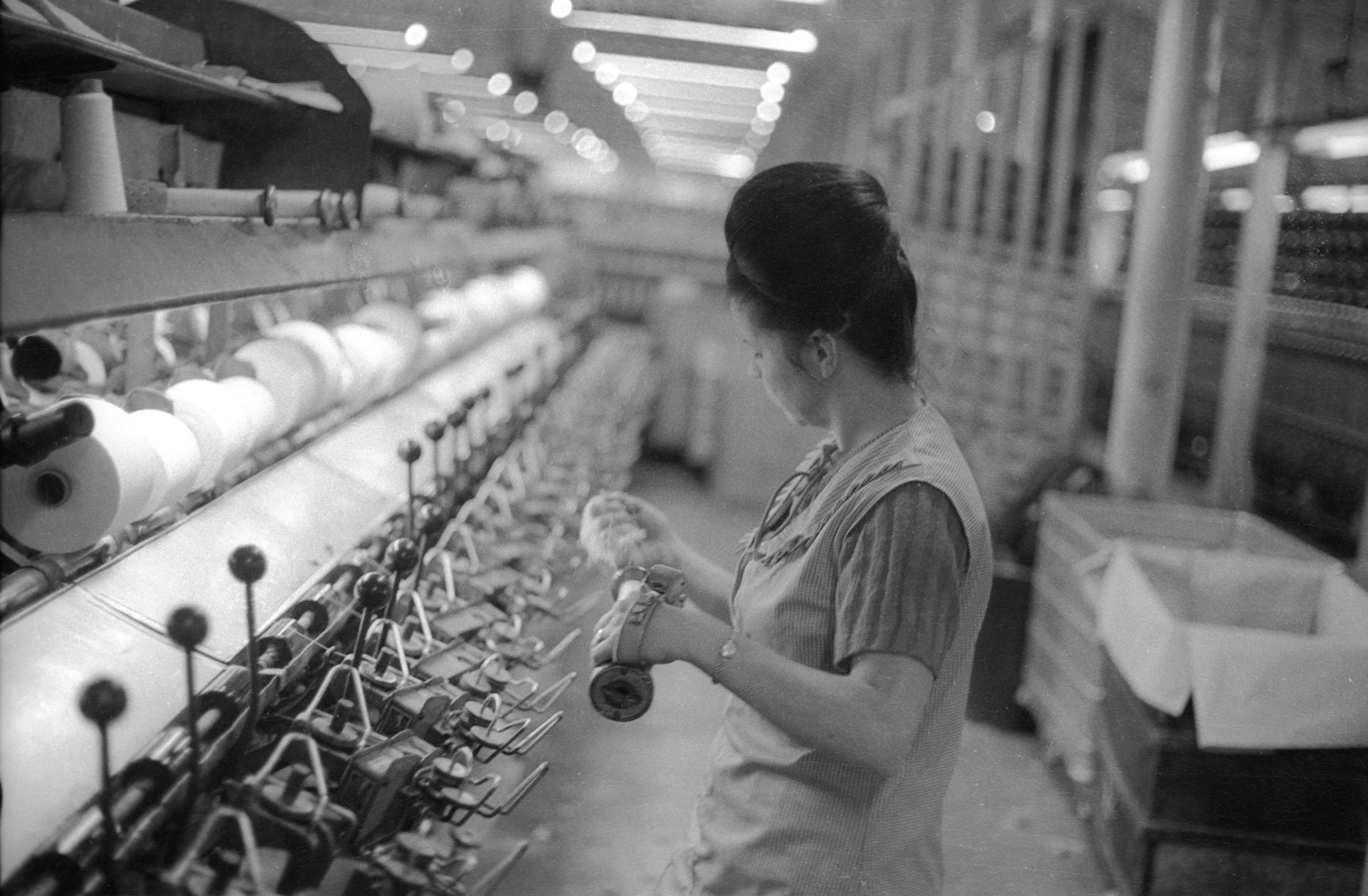 Darcy Lange, A Documentation of Bradford Working Life, UK, 1974, black-and-white photograph. Courtesy of the artist's estate