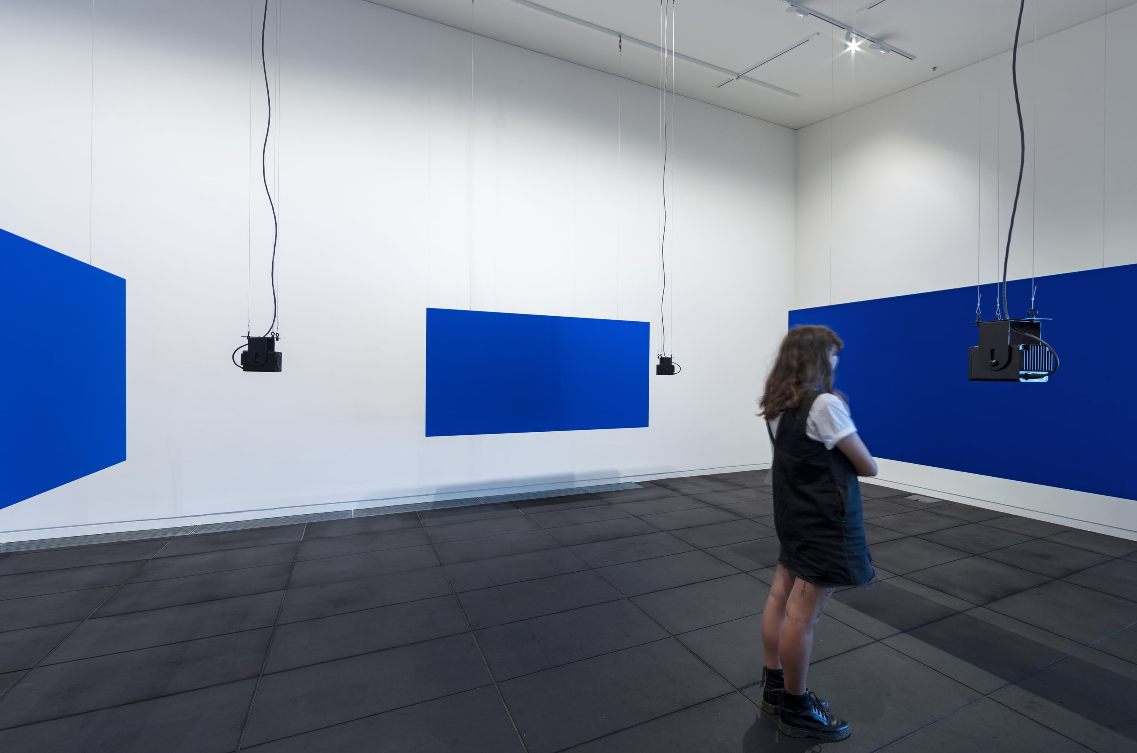 Florian Hecker, Formulation Chim 111 [hcross], 2017, 24 minutes, 20 seconds. Courtesy of the artist, Sadie Coles HQ, London and Galerie Neu, Berlin. Installation view, Passages: Luke Fowler, Florian Hecker, Susan Philipsz, curated by Stephen Cleland, Adam Art Gallery Te Pātaka Toi, Victoria University of Wellington, 2019. Photo: Shaun Waugh.