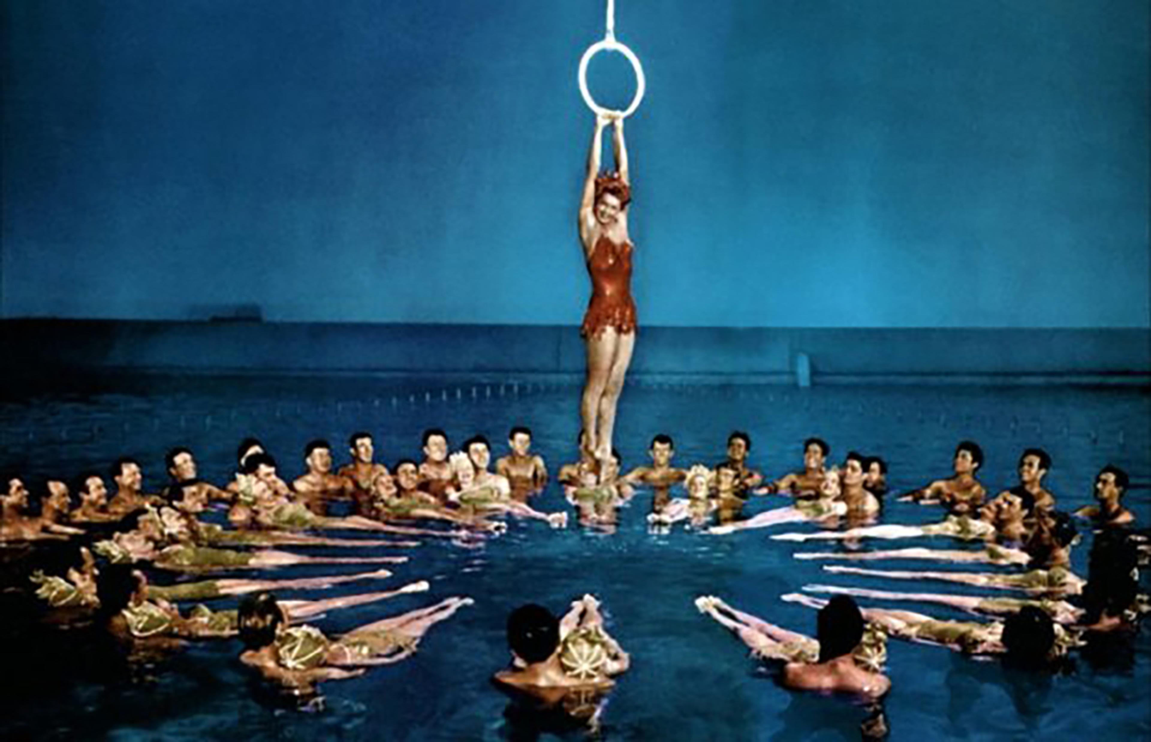 Esther Williams as Annette Kellerman in a Busby Berkeley choregraphed aquatic sequence
