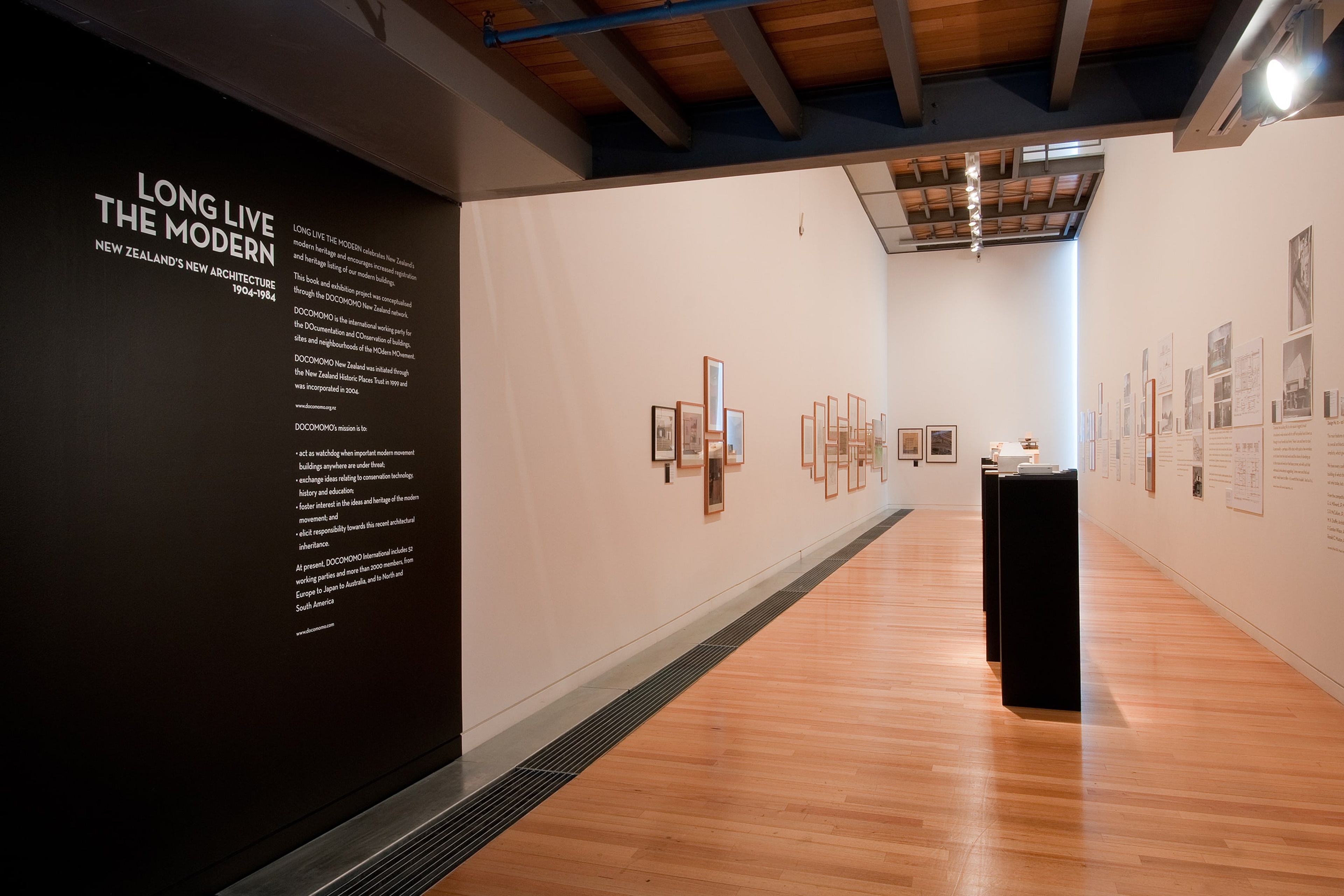 Long Live the Modern: New Zealand’s New Architecture, 1904-1984. Curated by Julia Gatley and Bill McKay. Toured by the Gus Fisher Gallery, The University of Auckland.