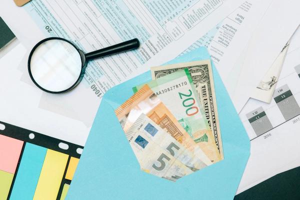 Cover image for A guide to U.S. expat taxes: What accountants need to know