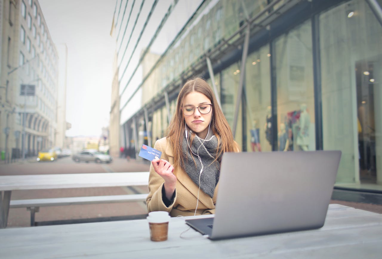 Cover image for The 9 best credit cards for your small business (2025 edition)