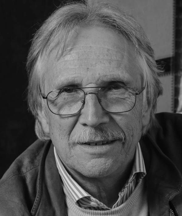 Mario Brenta