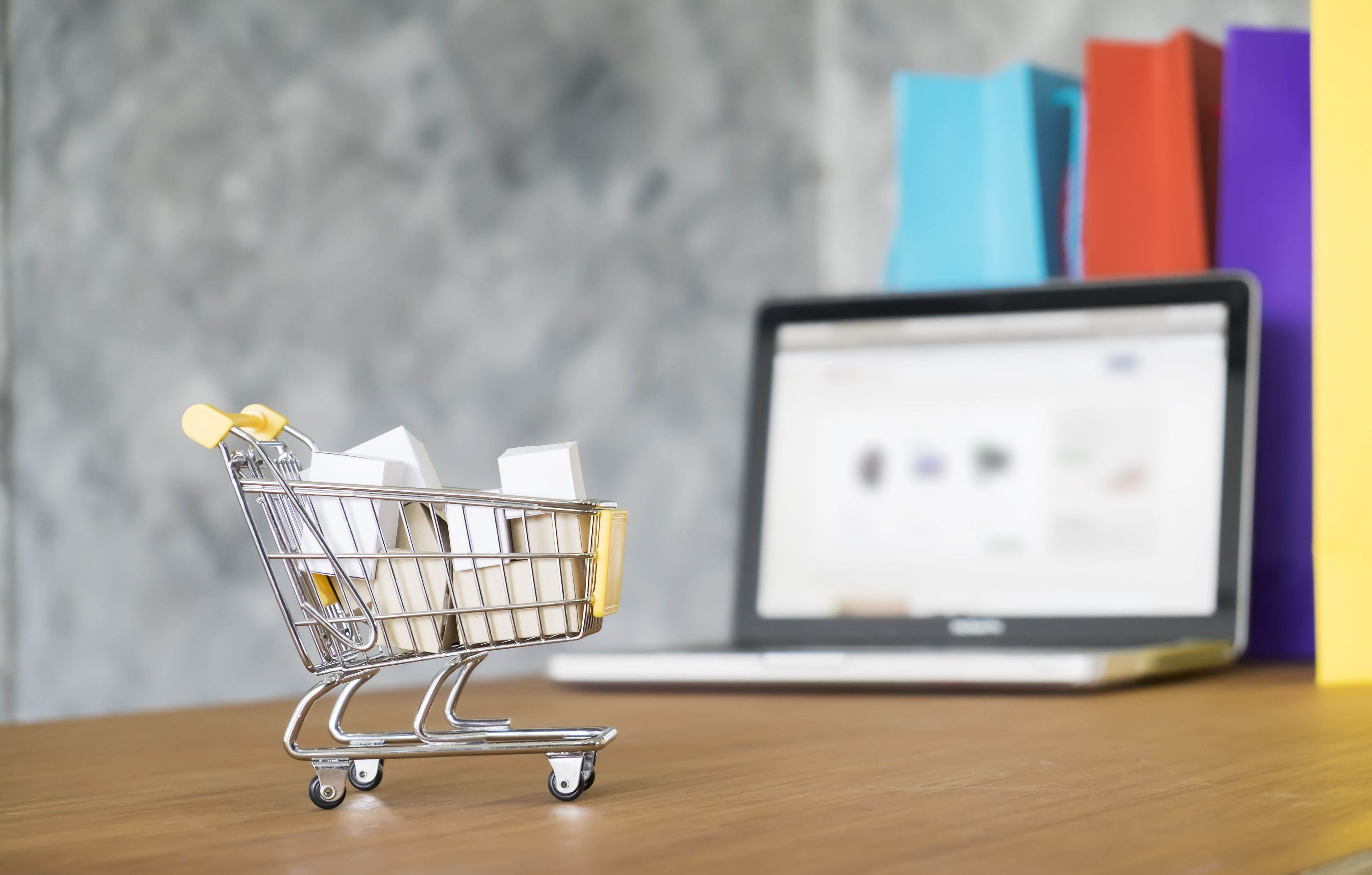 From Small Beginnings to Global Giants: Selecting the Right E-Commerce Platform