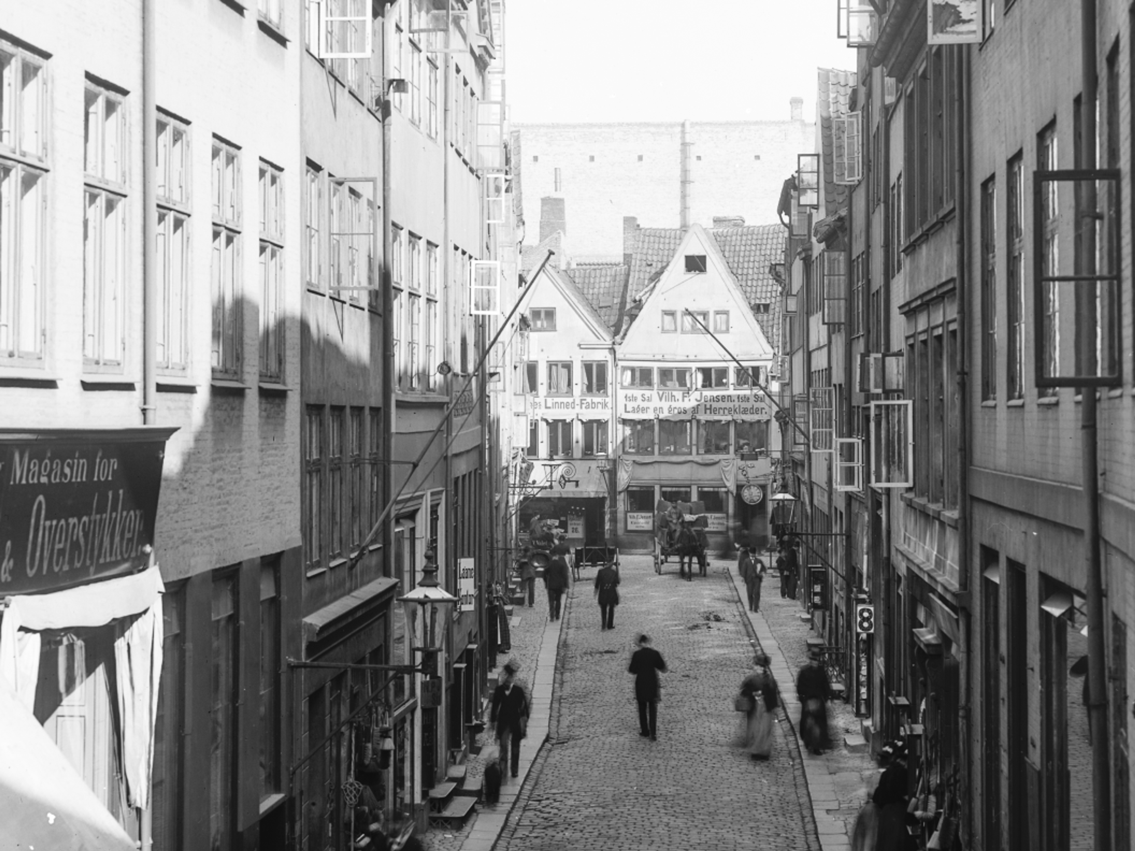 historical cph black and white