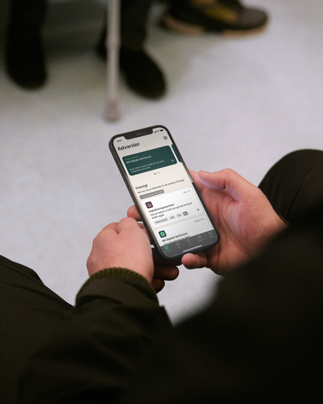MDS app in hand in metro teaser