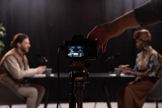 Cover Image for 9 Reasons to Kickstart Your Video Podcasting Journey