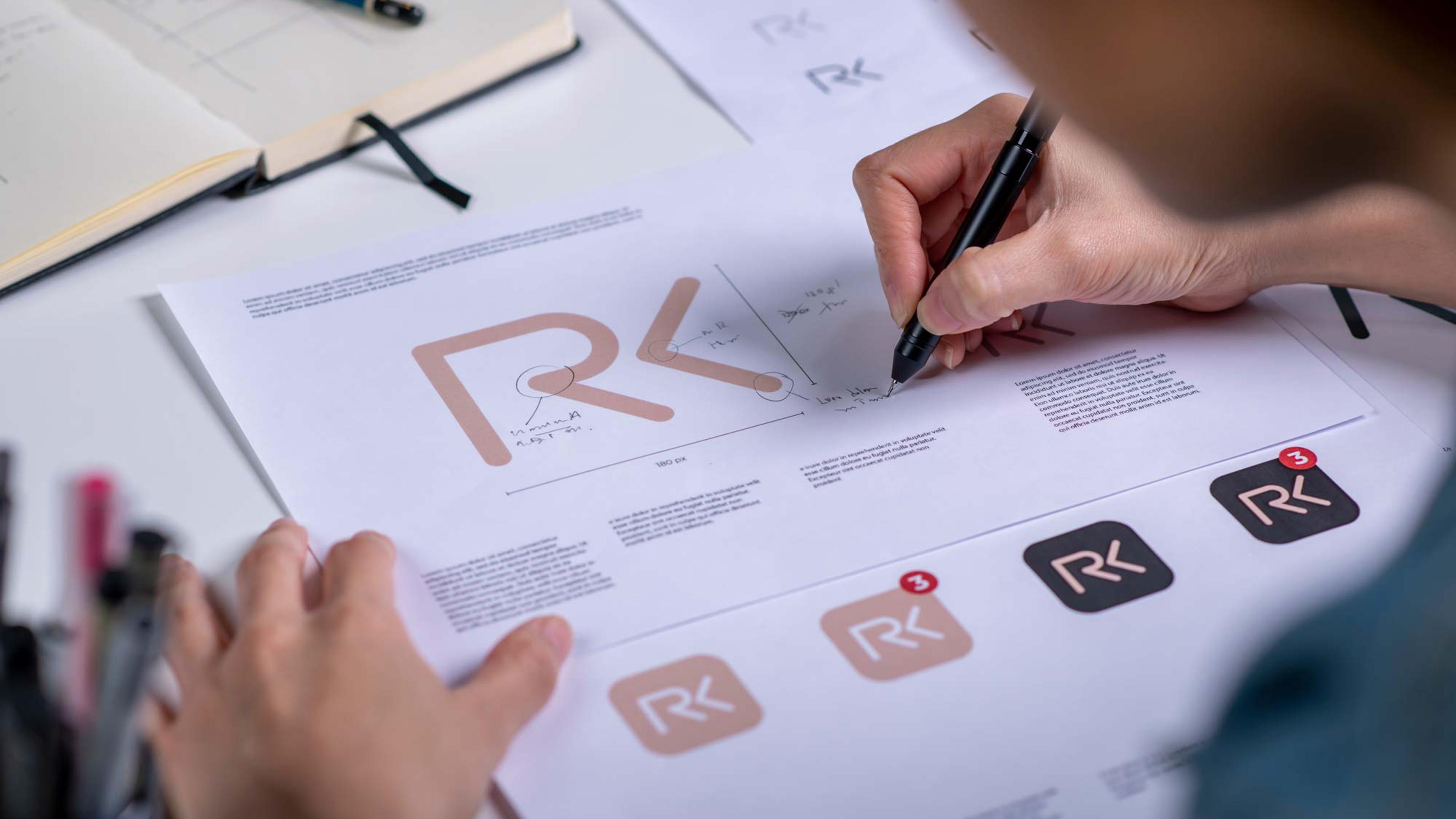 Profesjonell logodesign og visuell identitet hos Veniro