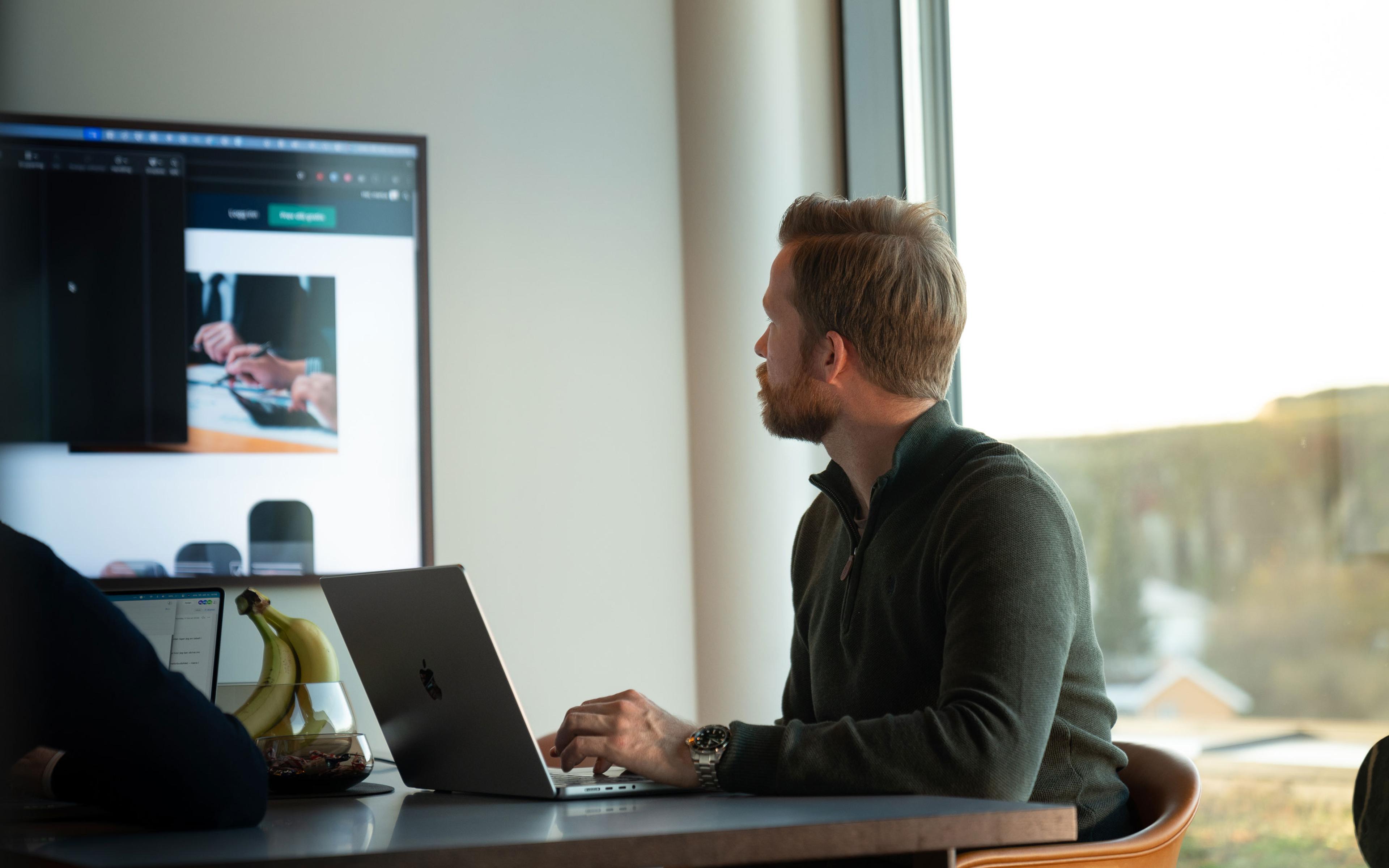 Teamet hos Veniro jobber med WordPress-utvikling for DIB Kunnskap