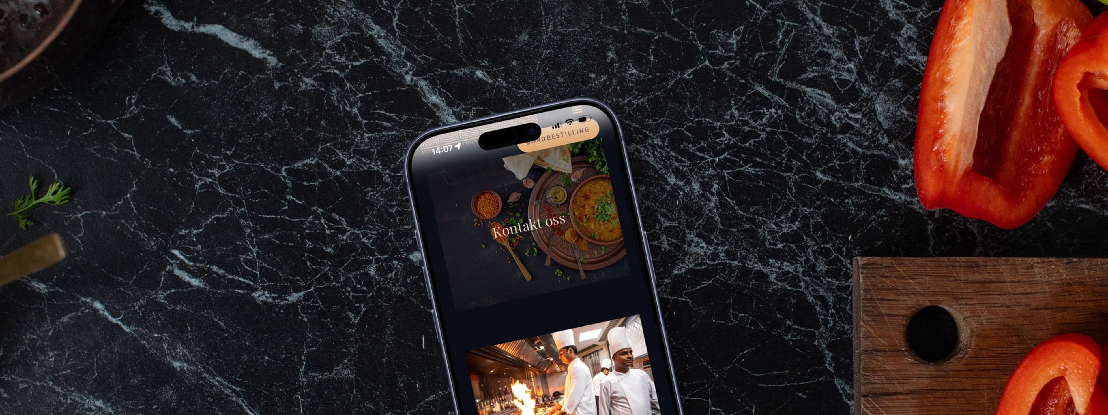 Moksha restaurant – responsiv nettside på mobil og desktop