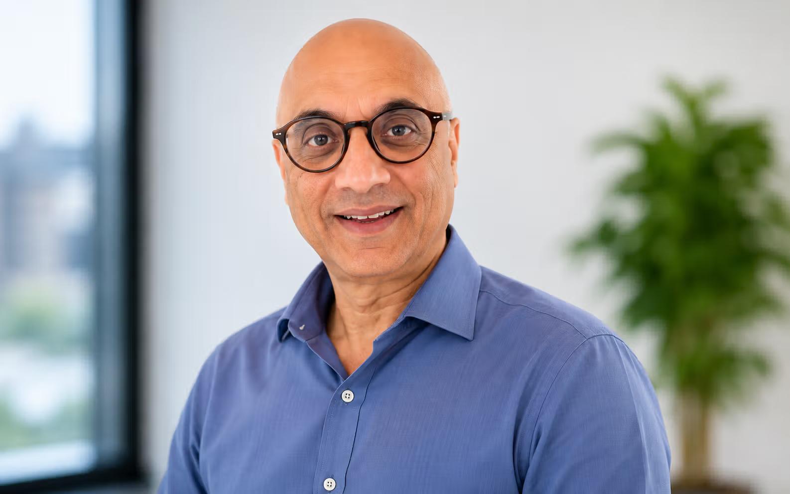 With over 30 years of experience in IT consulting and the delivery of complex business and technology programmes, Vineet specialises in quality management, operational excellence, contract governance, and risk management. His expertise helps ensure the successful delivery of large-scale projects, robust operational controls, and sustainable business outcomes.