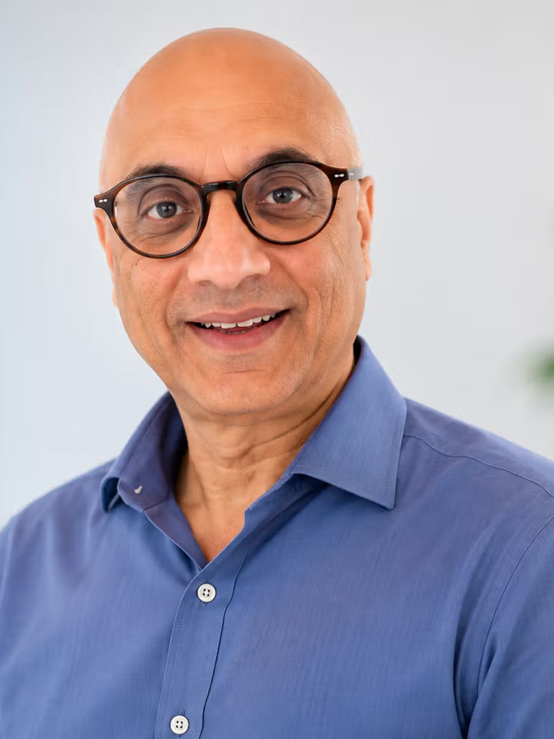 With over 30 years of experience in IT consulting and the delivery of complex business and technology programmes, Vineet specialises in quality management, operational excellence, contract governance, and risk management. His expertise helps ensure the successful delivery of large-scale projects, robust operational controls, and sustainable business outcomes.