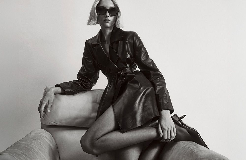 【関税込み】Nour Hammour ブラック Alba Modern レザーコート Black Alba Modern Leather Coat by Nour Hammour on Sale