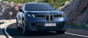 Nuova BMW iX3: il SUV elettrico che apre la “nuova era” BMW