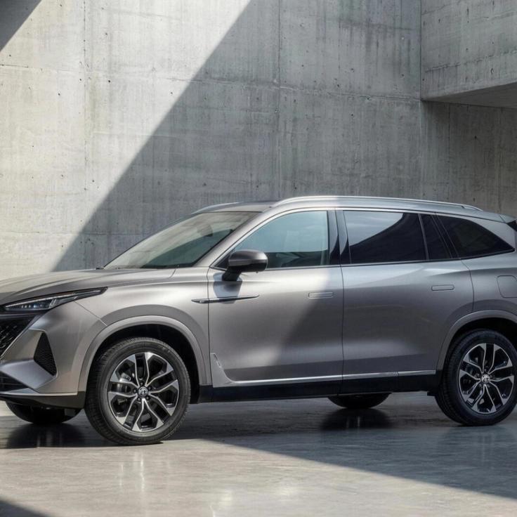 MG punta al vertice: arriva la nuova S9 PHEV, il SUV da 7 posti che cambia le regole