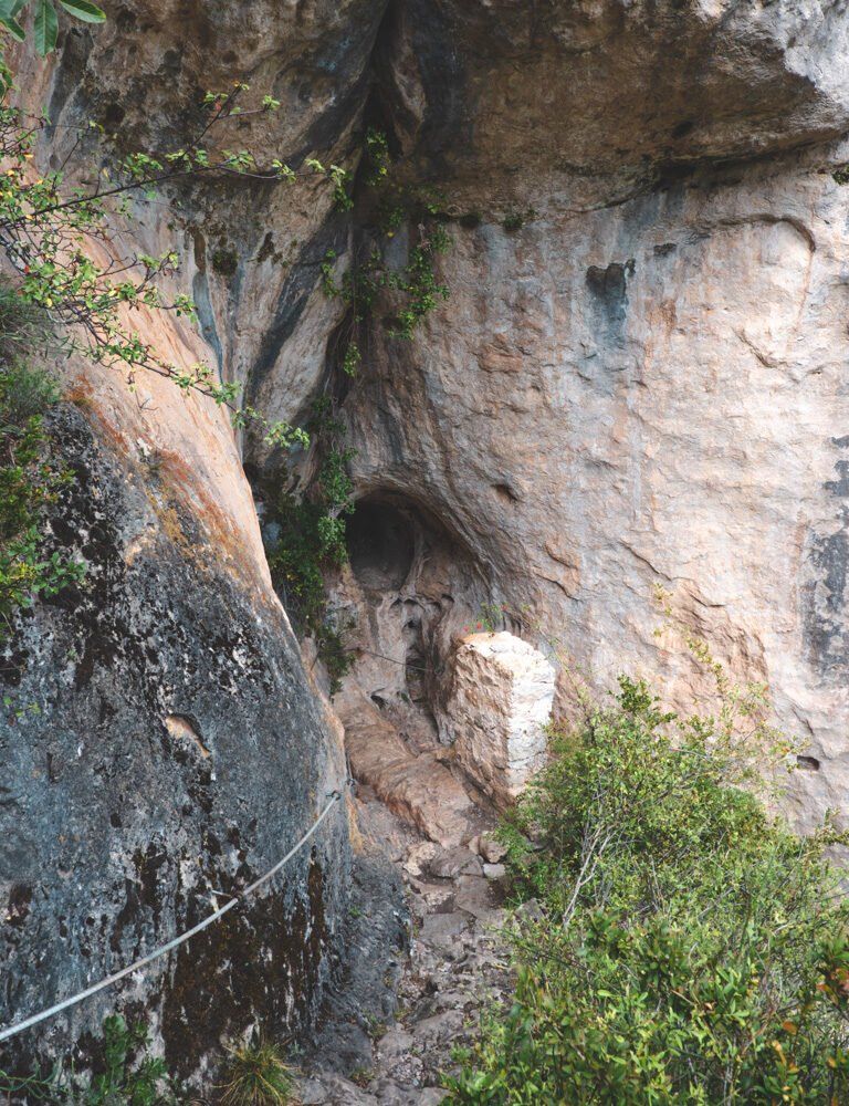 Climbing Rocher du Capluc