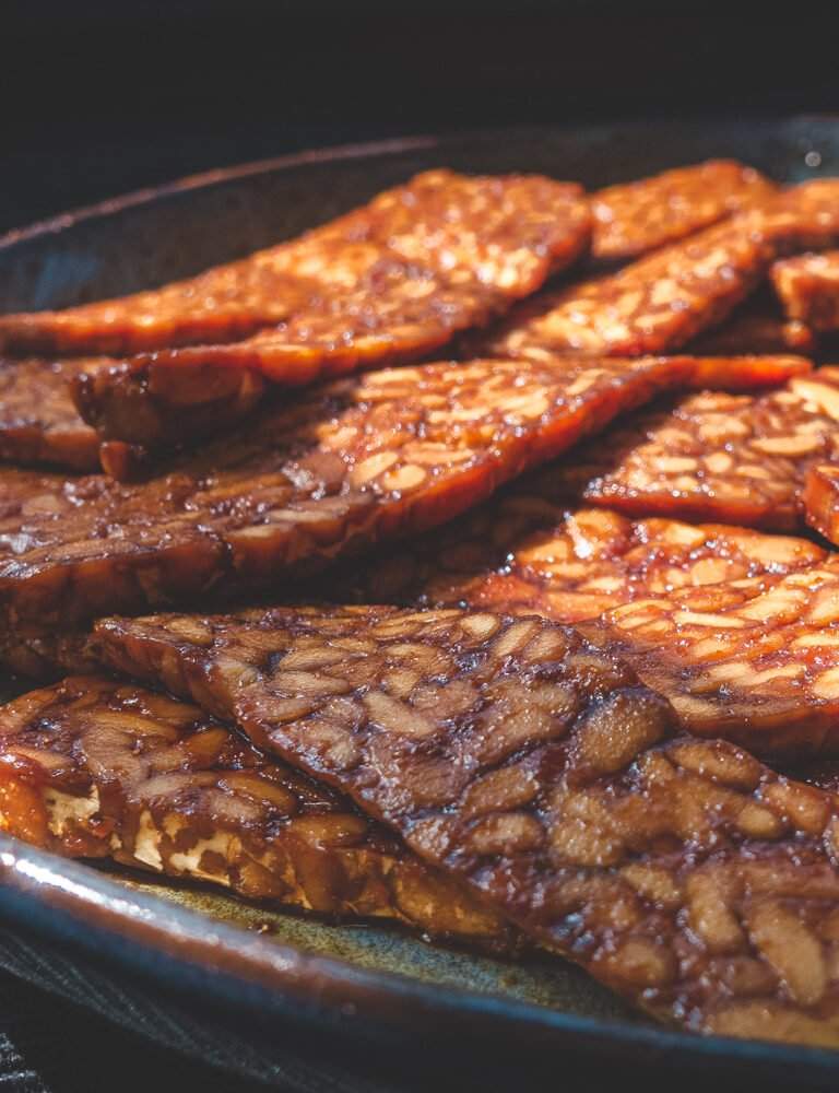 Tempeh collant rapide et polyvalent