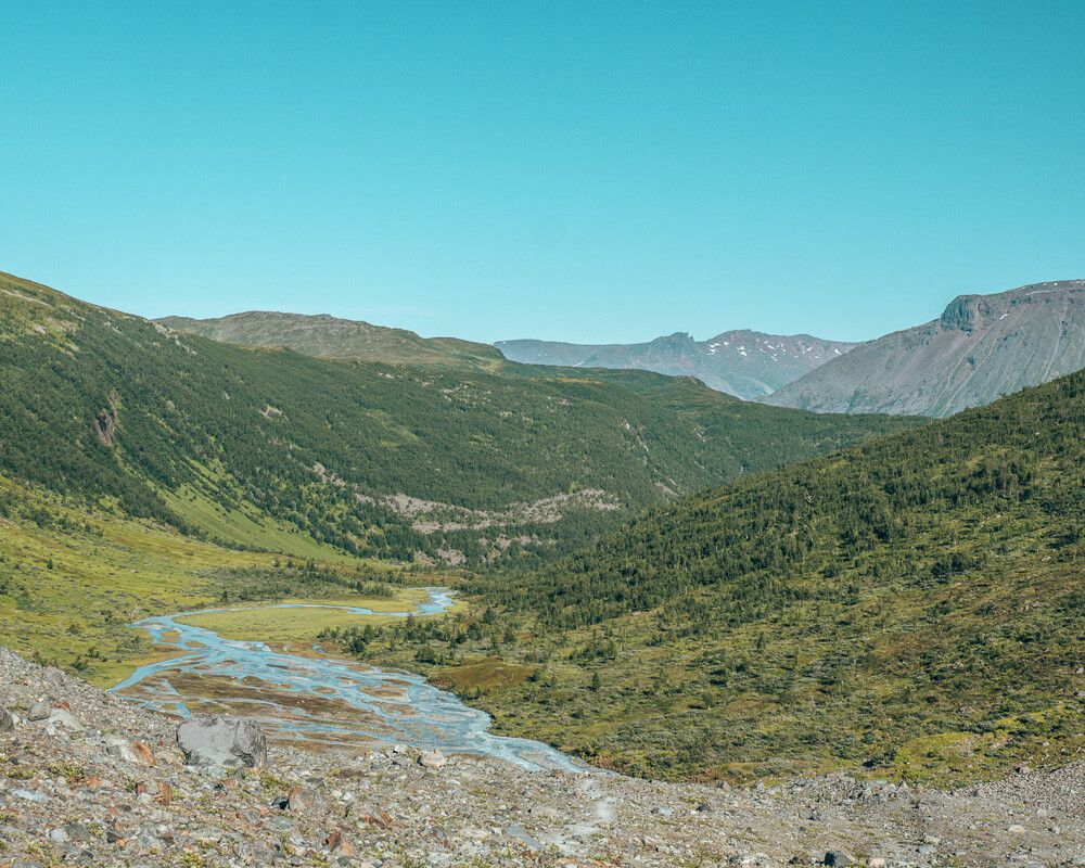 Steindalsbreen hike through valley 