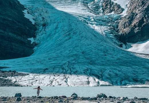 Steindalsbreen glacier