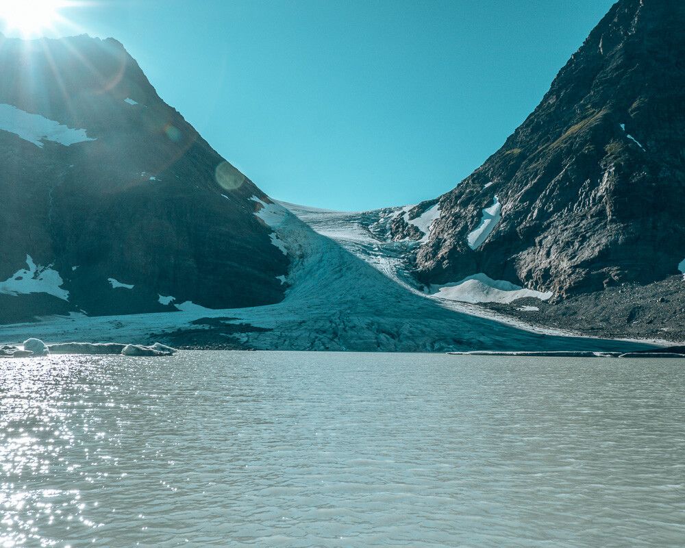 Steindalsbreen hike on lyngen fjord