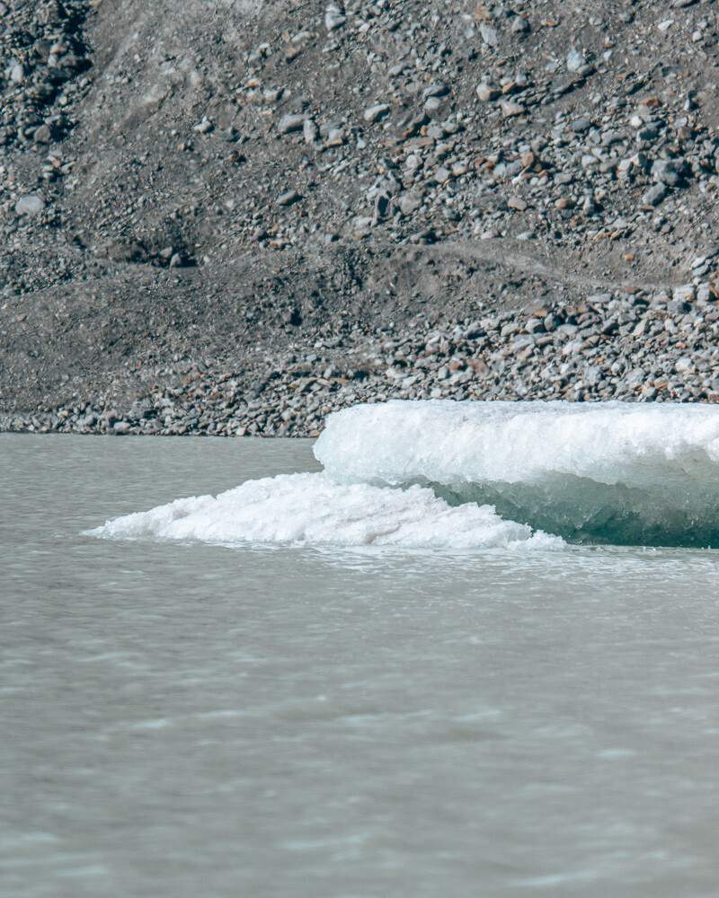 Ice fell off 