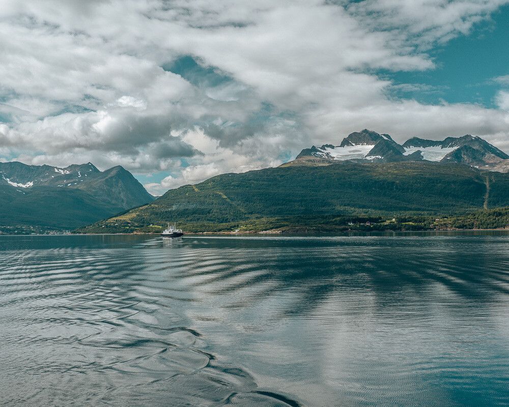 Lyngenfjord ferry