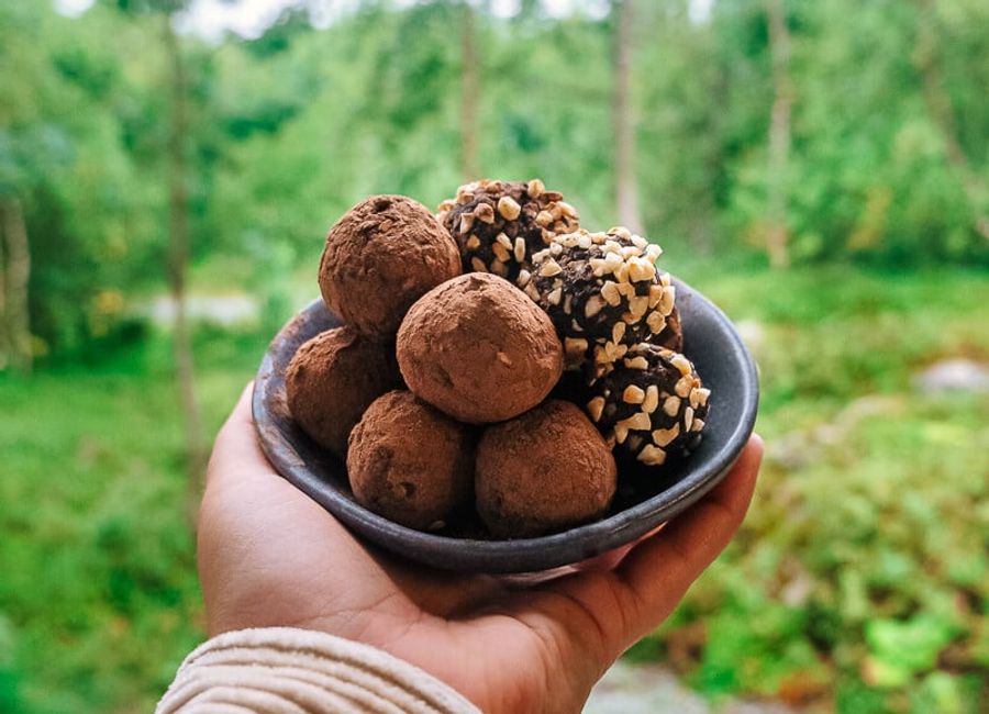 cacao hazelnoot dadel balletjes