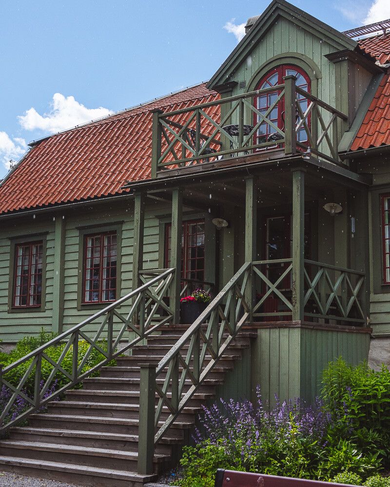Tourist info house
