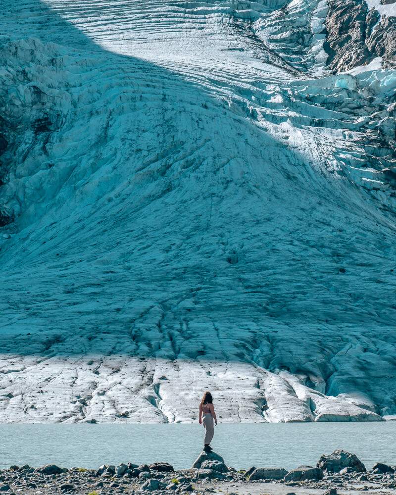 Steindalsbreen glacier 