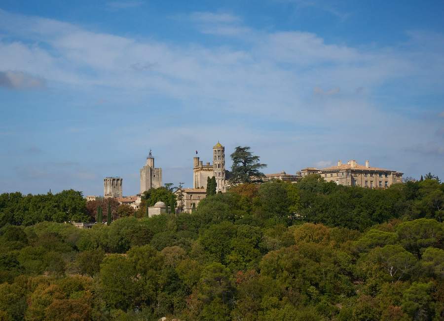Uzès views from valley